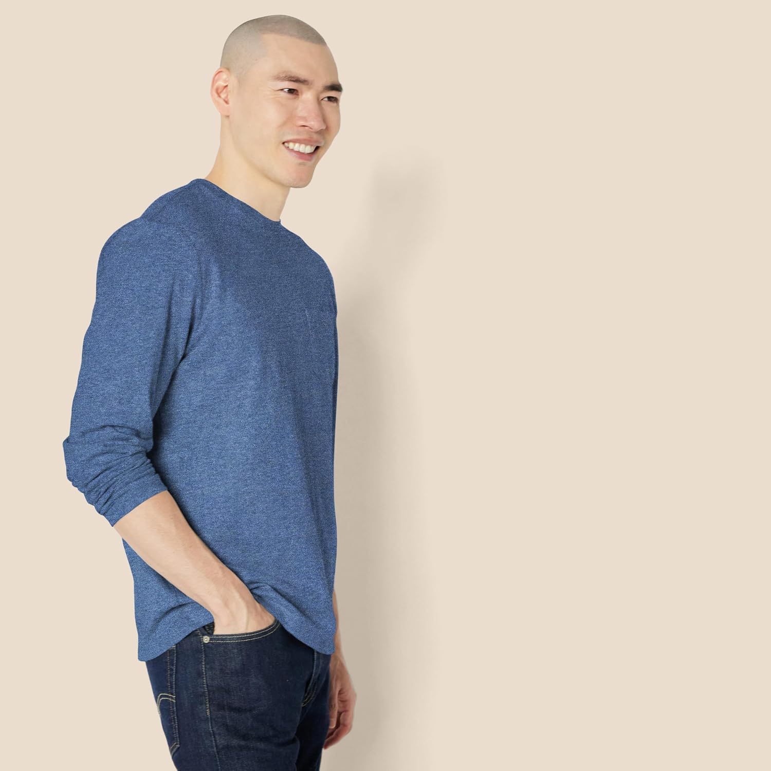 Detalle de Amazon Essentials Men's Regular-Fit Crewneck Long-Sleeve T-Shirts