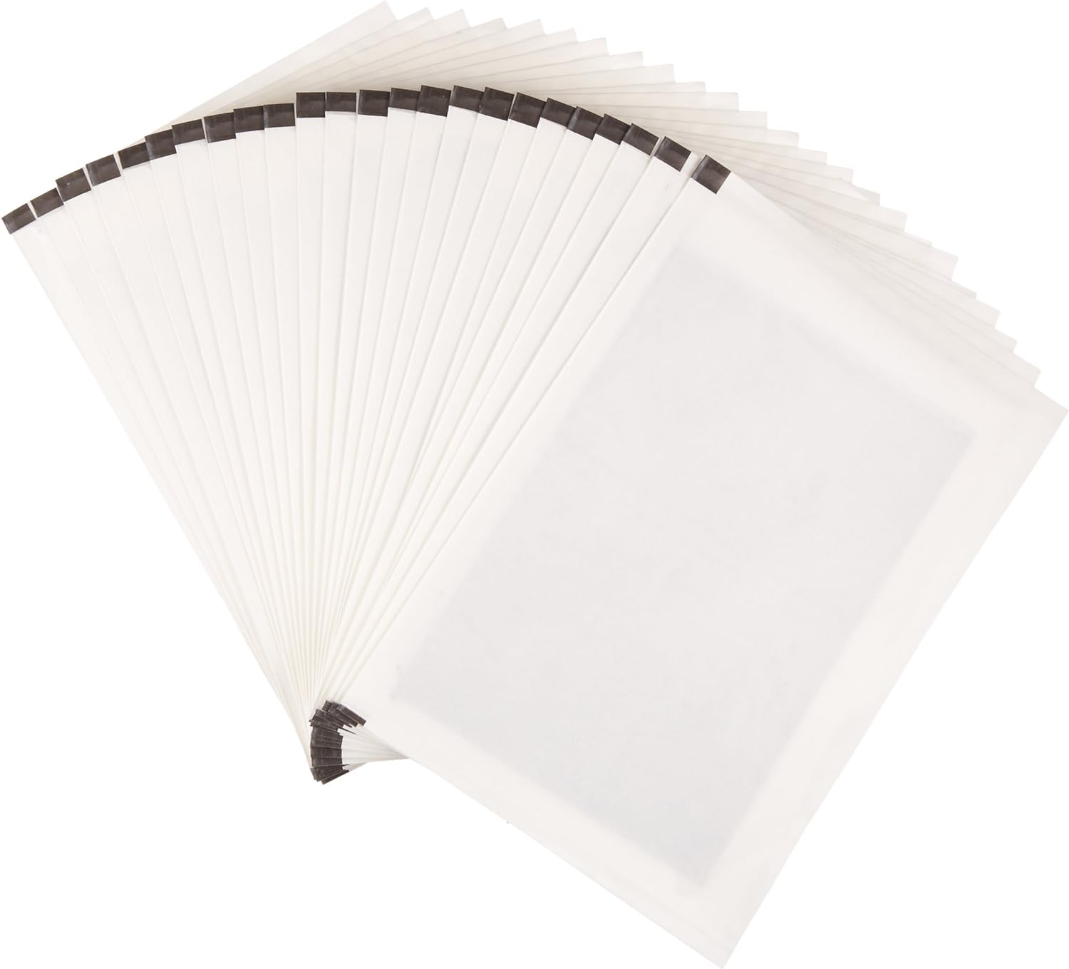 Lot de 24 feuilles lubrifiantes et aiguisantes Amazon Basics pour destructeur de documents – Micro coupe