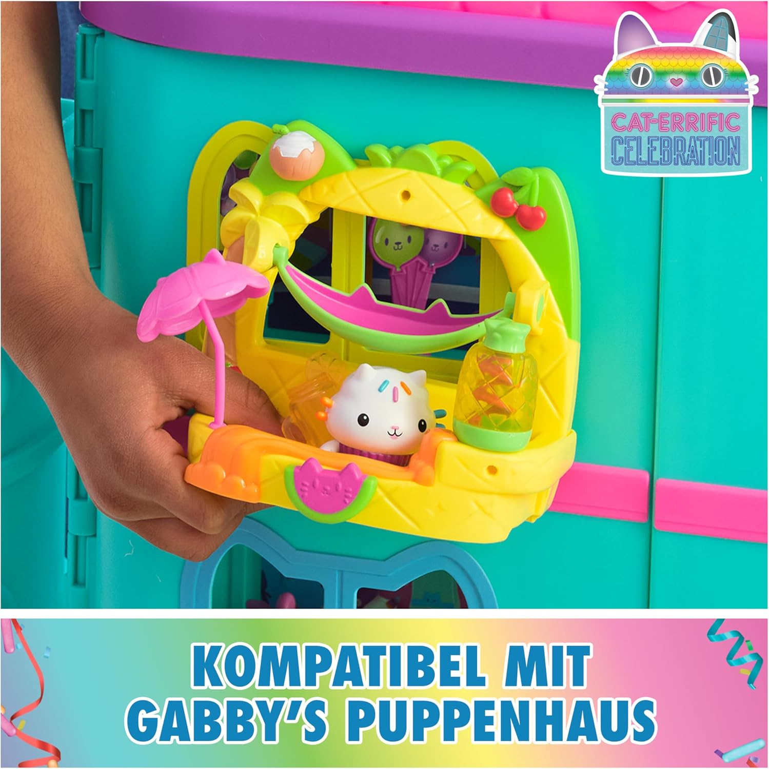 Detalle de DREAMWORKS Gabby’s Dollhouse – Balkon-Spielset Kuchis Saftbar, 8-teilig mit Kuchi-Figur
