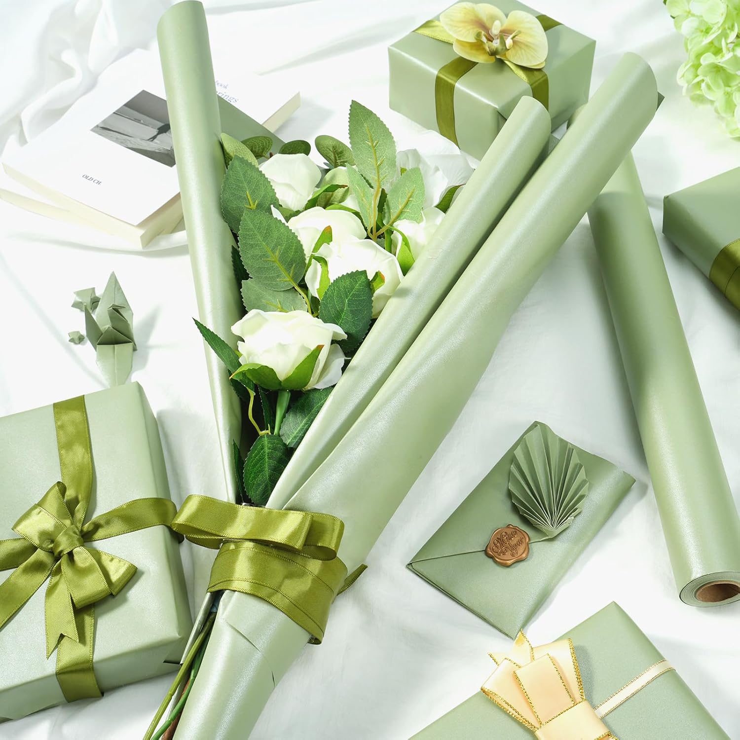 Thumbnail 5 de Sage Green Wrapping Paper Roll, Reversible Pearly-Lustre – 43cm x 10m