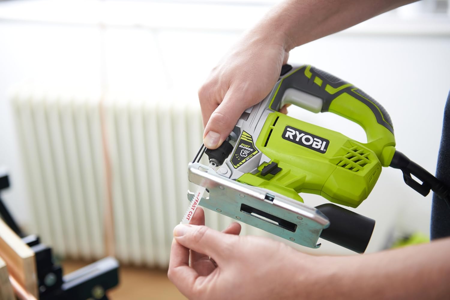 Detalle de Ryobi Seghetto Alternativo Pendolare a Filo 500W, modello RJS750-G