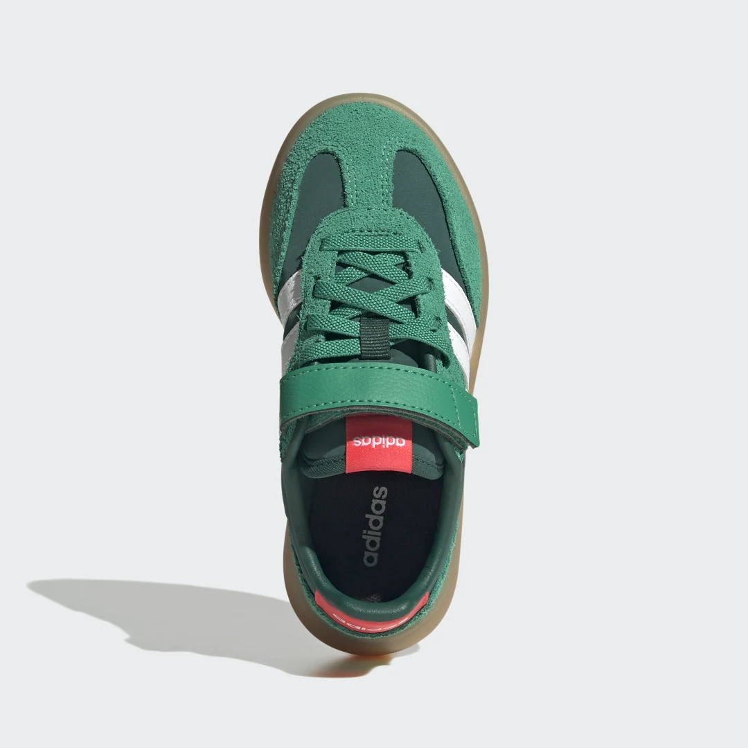 Detalle de Zapatilla Barreda Decode de Adidas: comodidad y color verde para el día a día