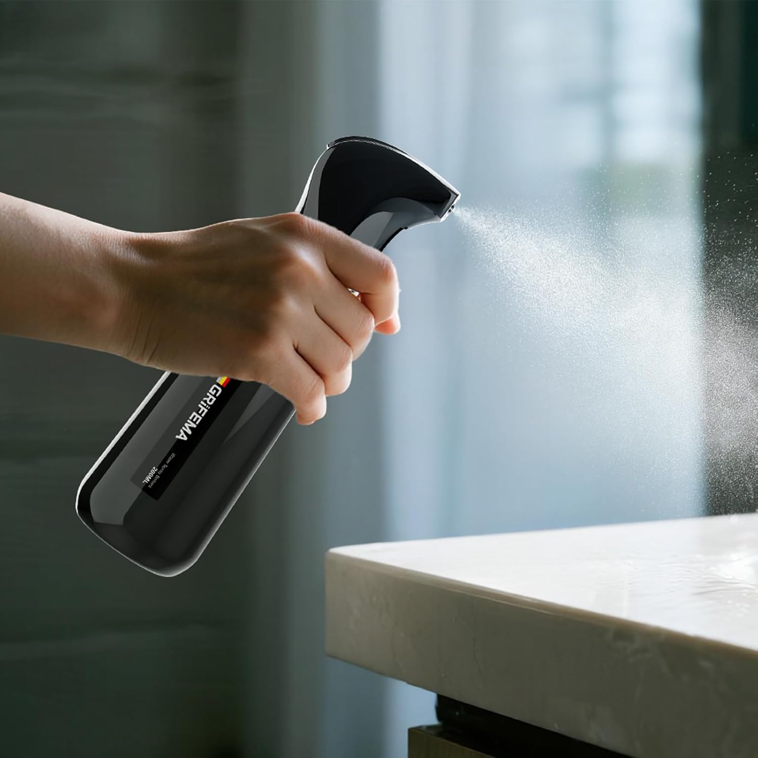 Thumbnail 6 de GRIFEMA Sprühflasche 200 ml Schwarz – Wasserzerstäuber mit 0,2-mm-Präzisionsdüse (BPA-frei)