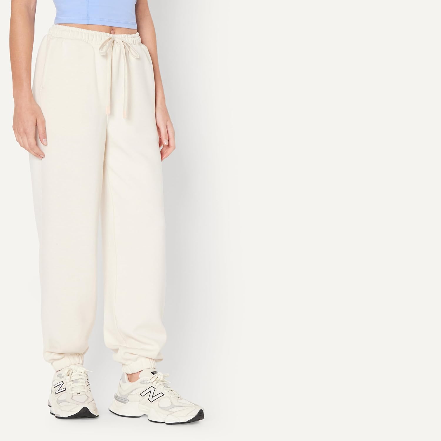 Thumbnail 1 de Amazon Essentials Women's Athletic Mid Rise Loose Fit Lounge & Gym Jogger Pants