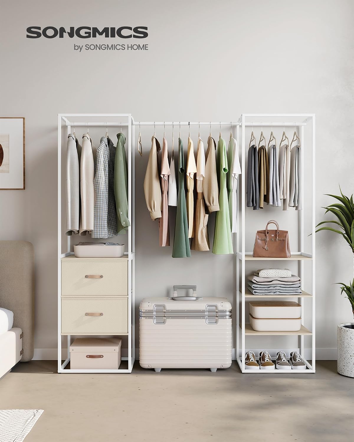 Detalle de SONGMICS BLOCHIC RGR003W67 open kledingrek met 2 laden en 4 legplanken