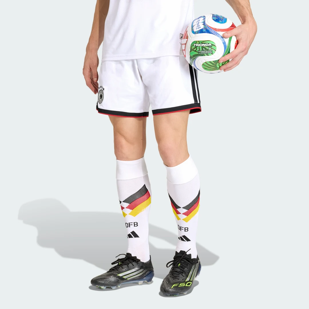 Detalle de Pantalón corto de la primera equipación de Alemania 26 Oficial de Adidas – color blanco