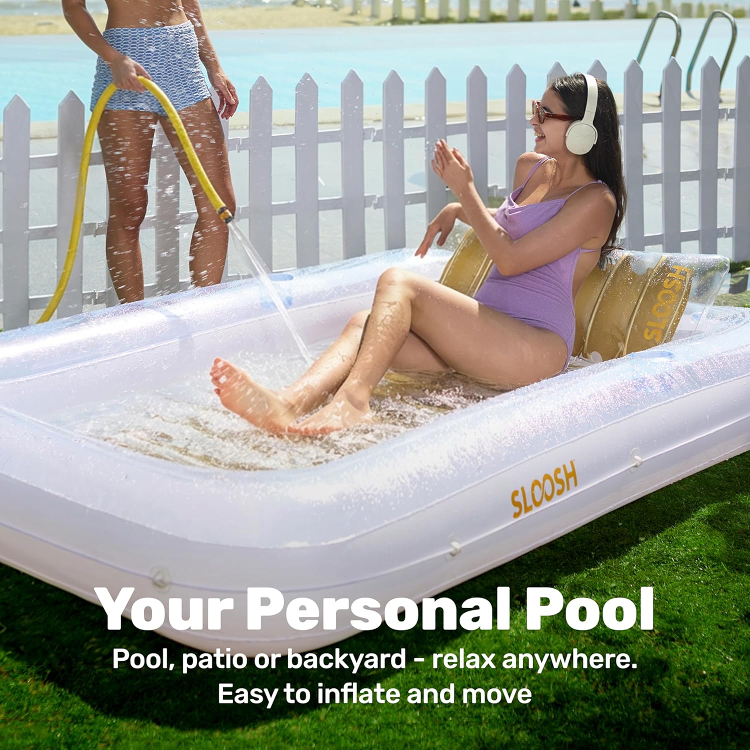 Detalle de SLOOSH Inflatable Adult Tanning Pool Lounger with Pillow – XL 216 x 145 cm (85 x 57 in) in Gold/White