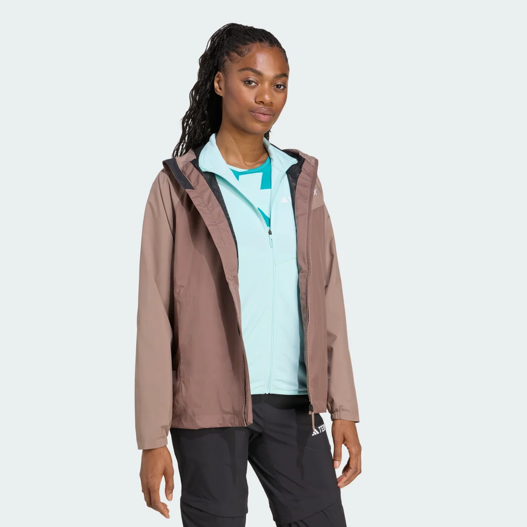 Detalle de Chaqueta impermeable Terrex Multi 2L RAIN.RDY de Adidas