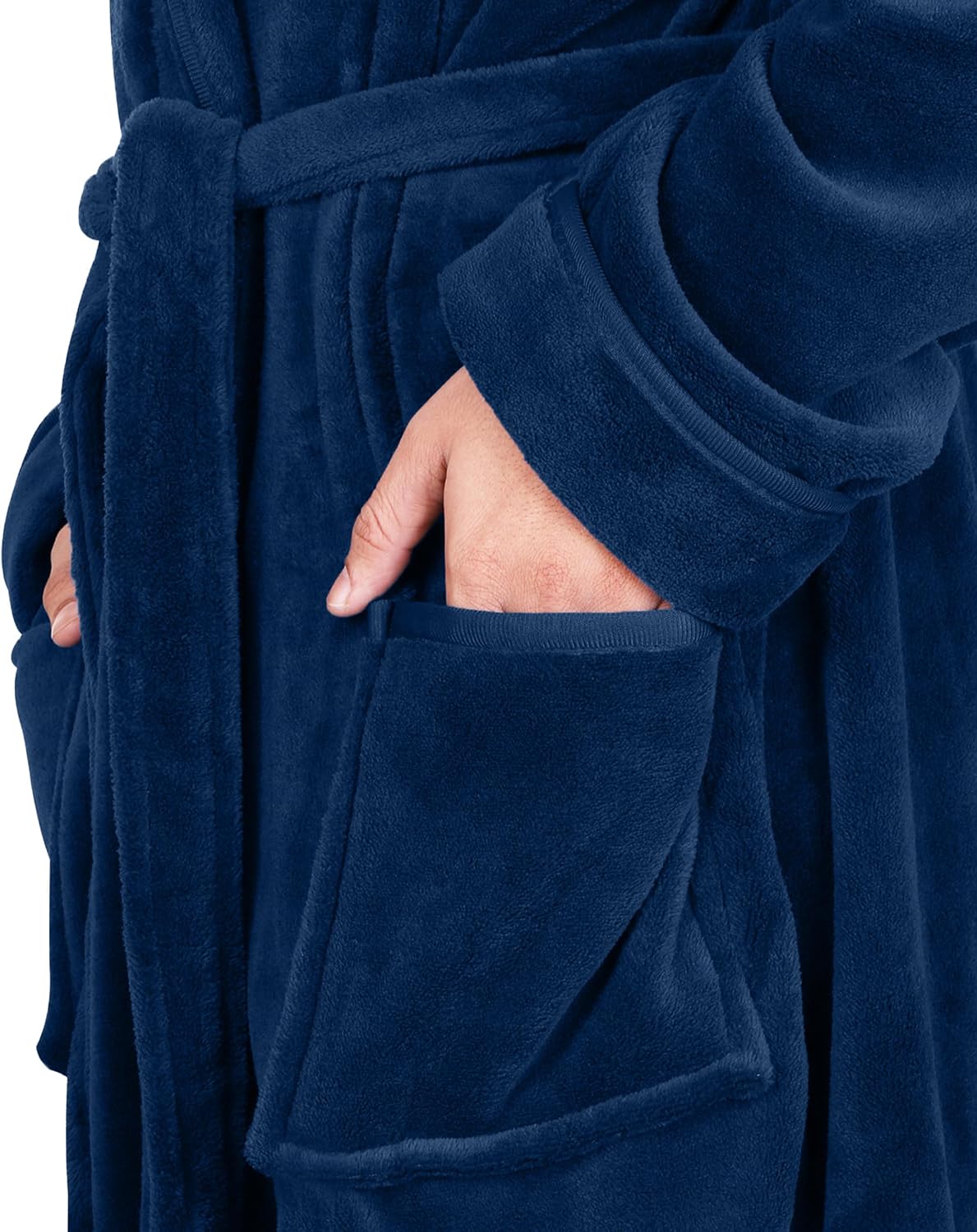 Detalle 2 de NY Threads EU0233 - 0236 herenbadjas van fleece met capuchon en zakken