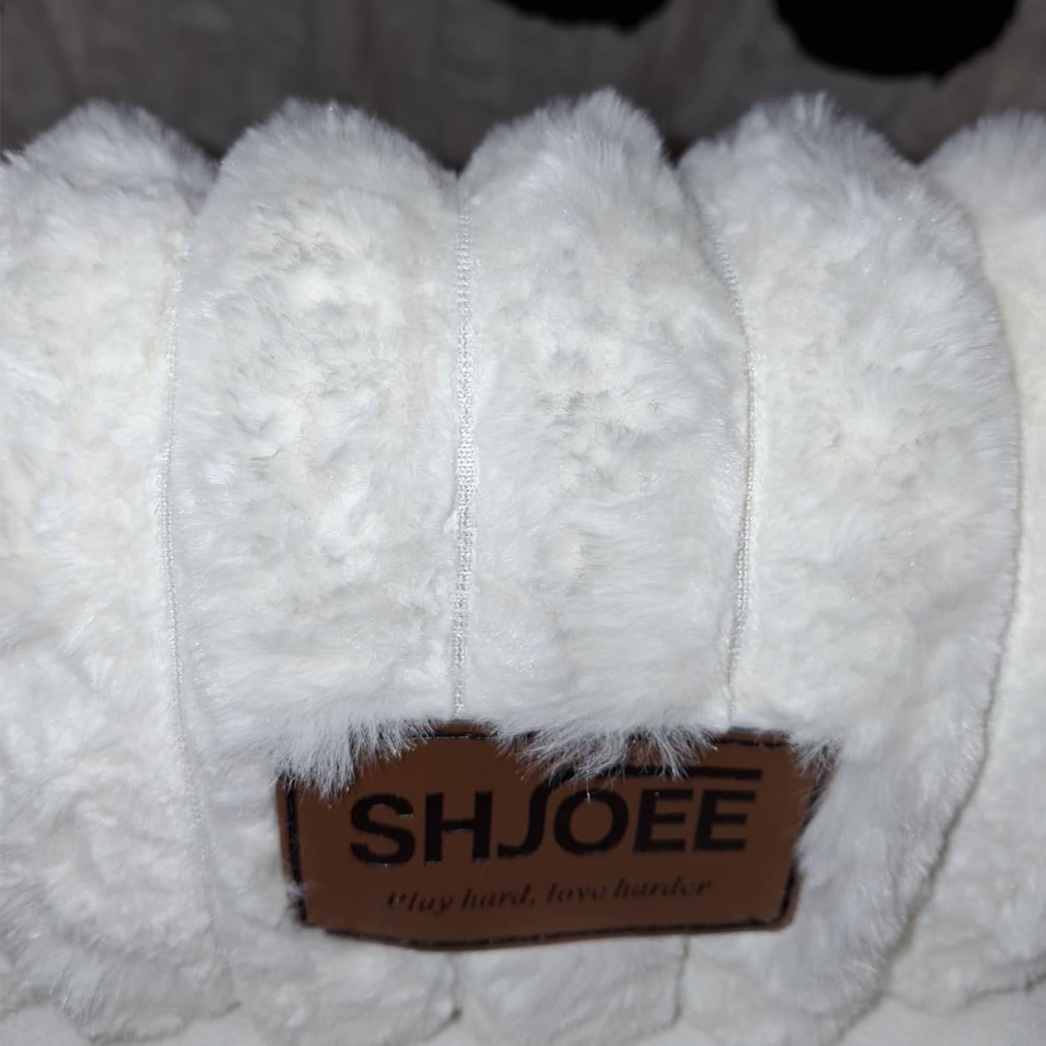 Thumbnail 4 de SHJOEE Flauschig Haustierbett „Bärentatzen“ (Beige, 50 cm) – warmes Hundekissen & Katzenkissen für drinnen