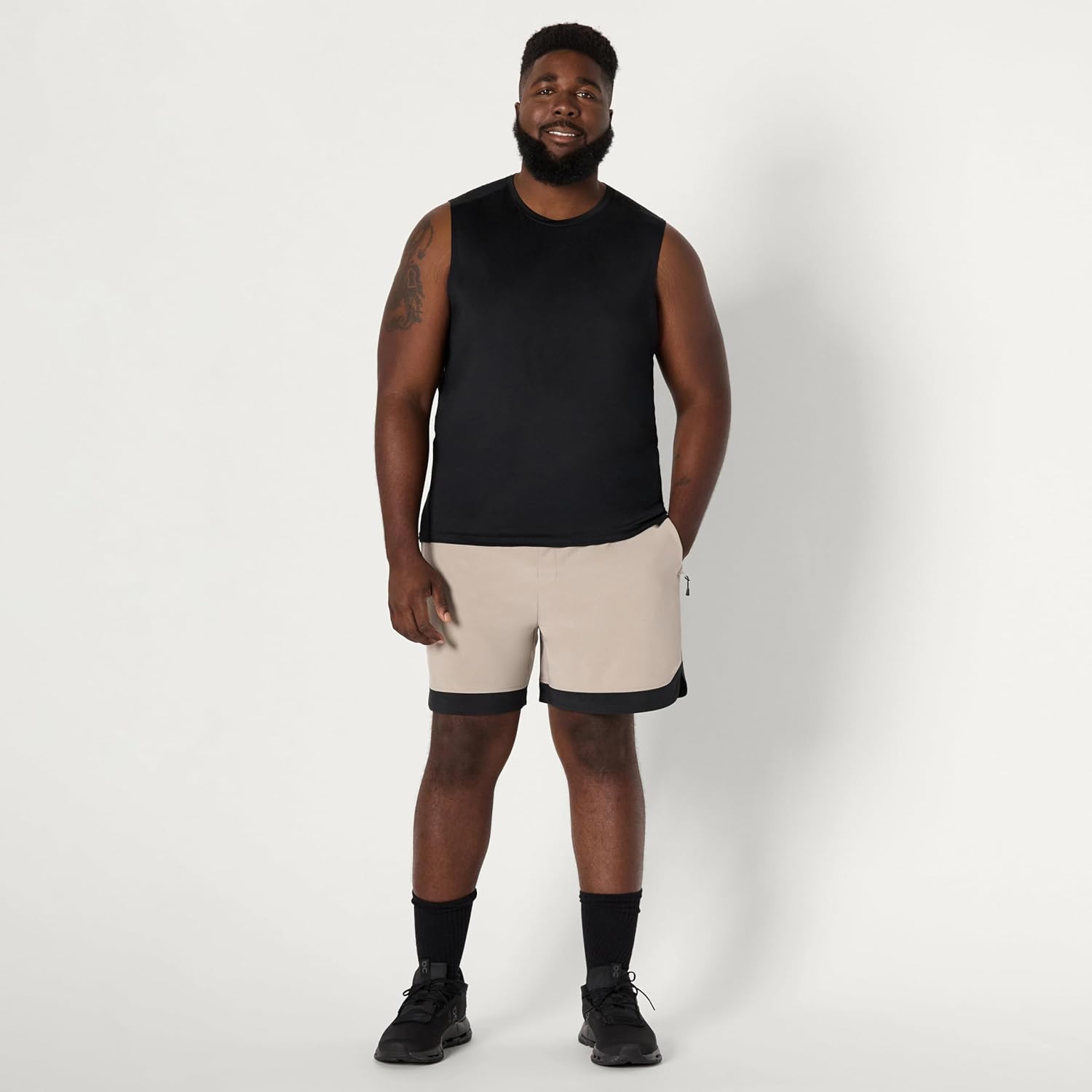 Thumbnail 6 de Amazon Essentials Men’s Active Quick Dry Tech Stretch Lightweight Muscle Shirt (Relaxed Fit)