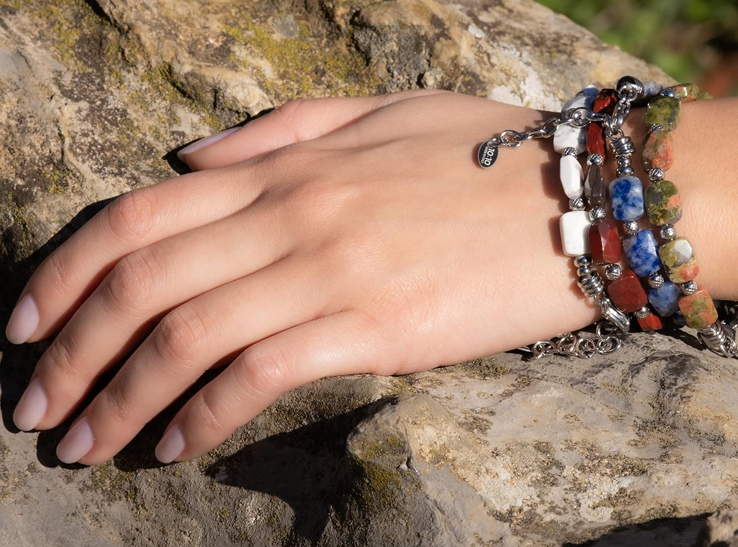 Thumbnail 3 de 10:10 Bracciale Uomo Donna: eleganza daily con nuggets di diaspro e sfere diamantate in acciaio anallergico