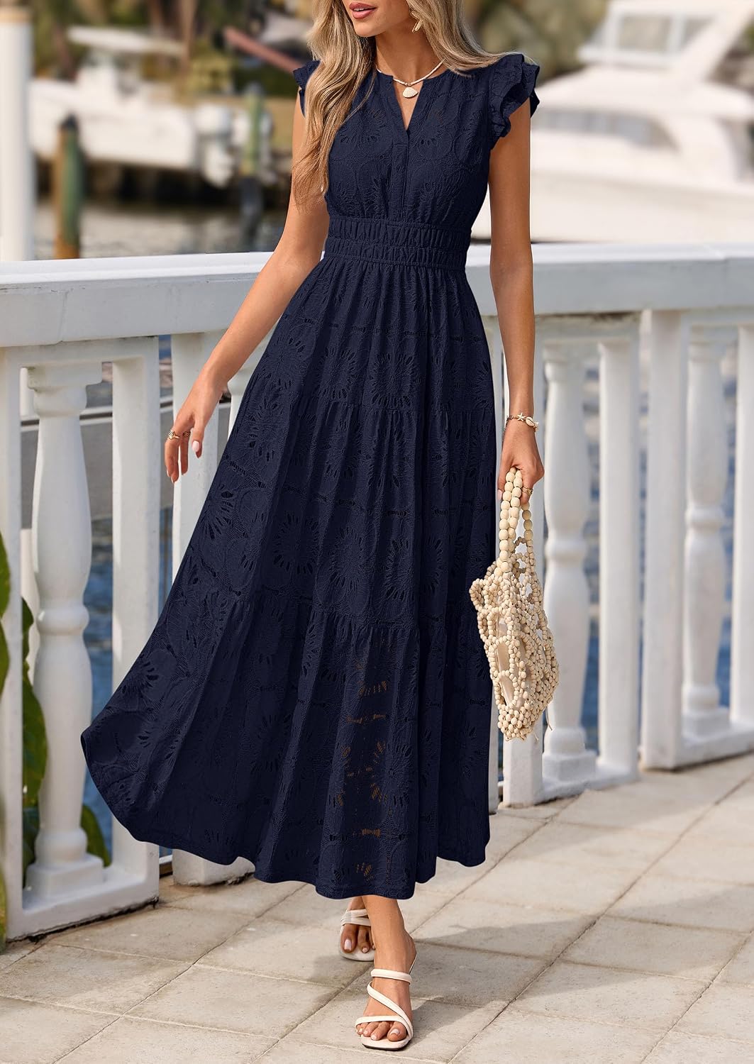 Detalle de PRETTYGARDEN Womens Boho Maxi Dress – Floral Lace Eyelet V-Neck, 2026 Summer