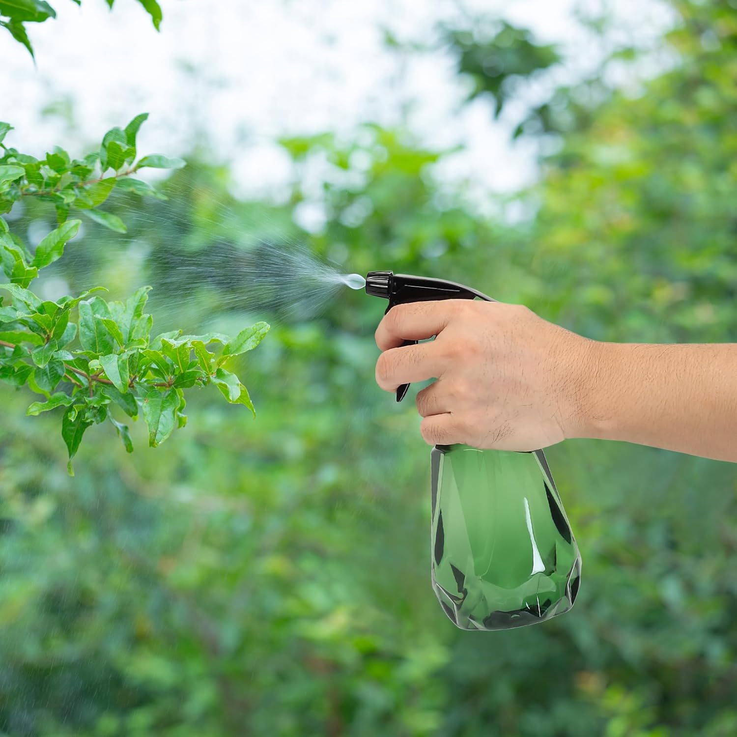 Detalle 2 de AIOUHMYM 2 x 500 ml water spray bottles for plants (mist & jet modes)