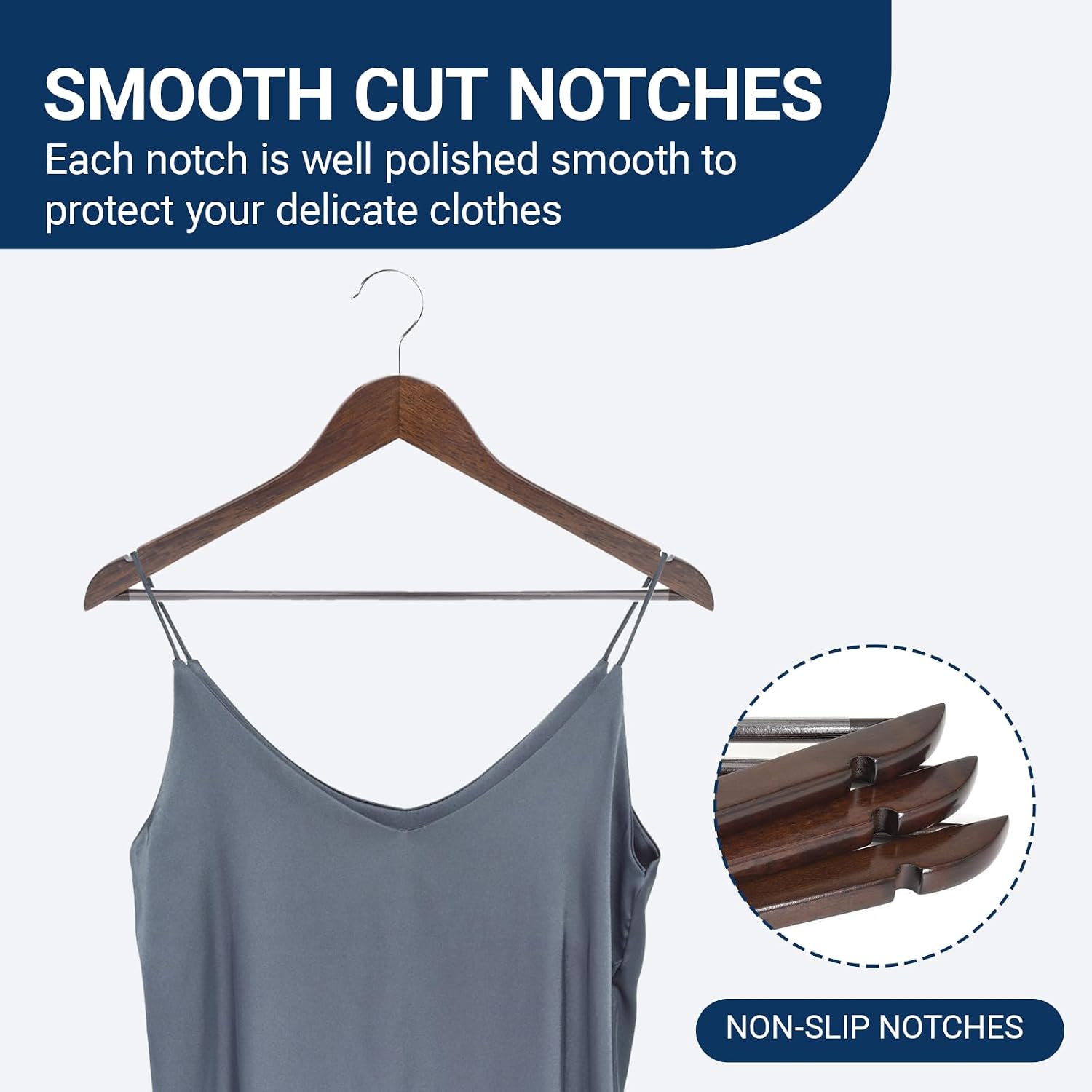 Detalle 2 de Amber Home Retro Wooden Coat Hangers, 30-Pack with Non-Slip Pant Bar