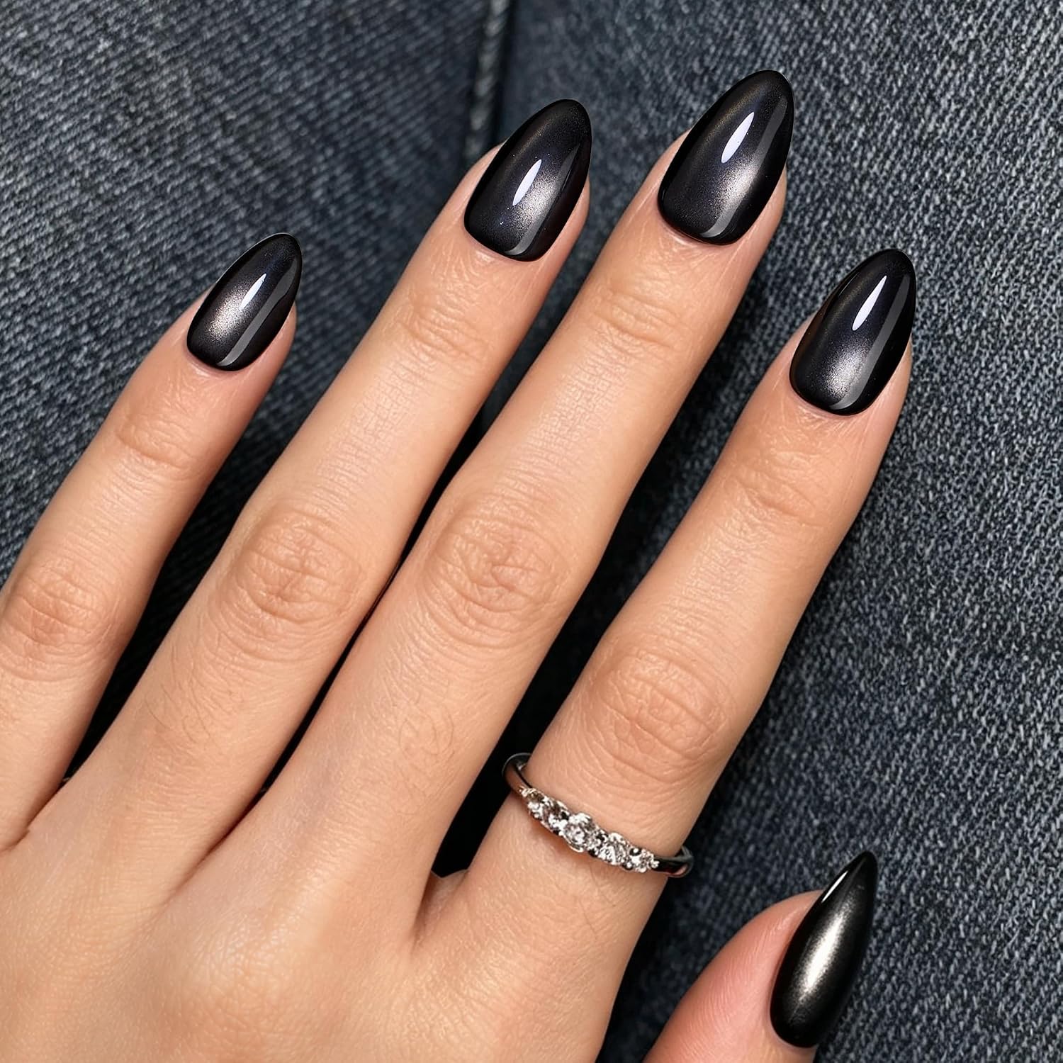Detalle 2 de Beetles Enchanted Aurora Cat Eye Press On Nails (Gel Polish) — Medium Almond, 7 Colors, 16 Sizes, 224 Pieces