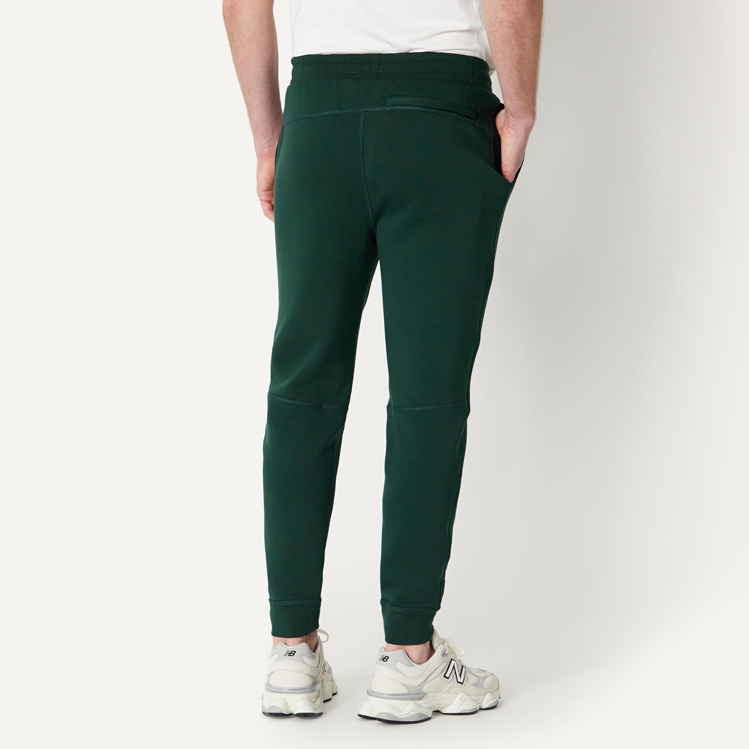 Detalle de Amazon Essentials Men's Athletic Regular-Fit Gym Jogger Trousers, Active Sweat