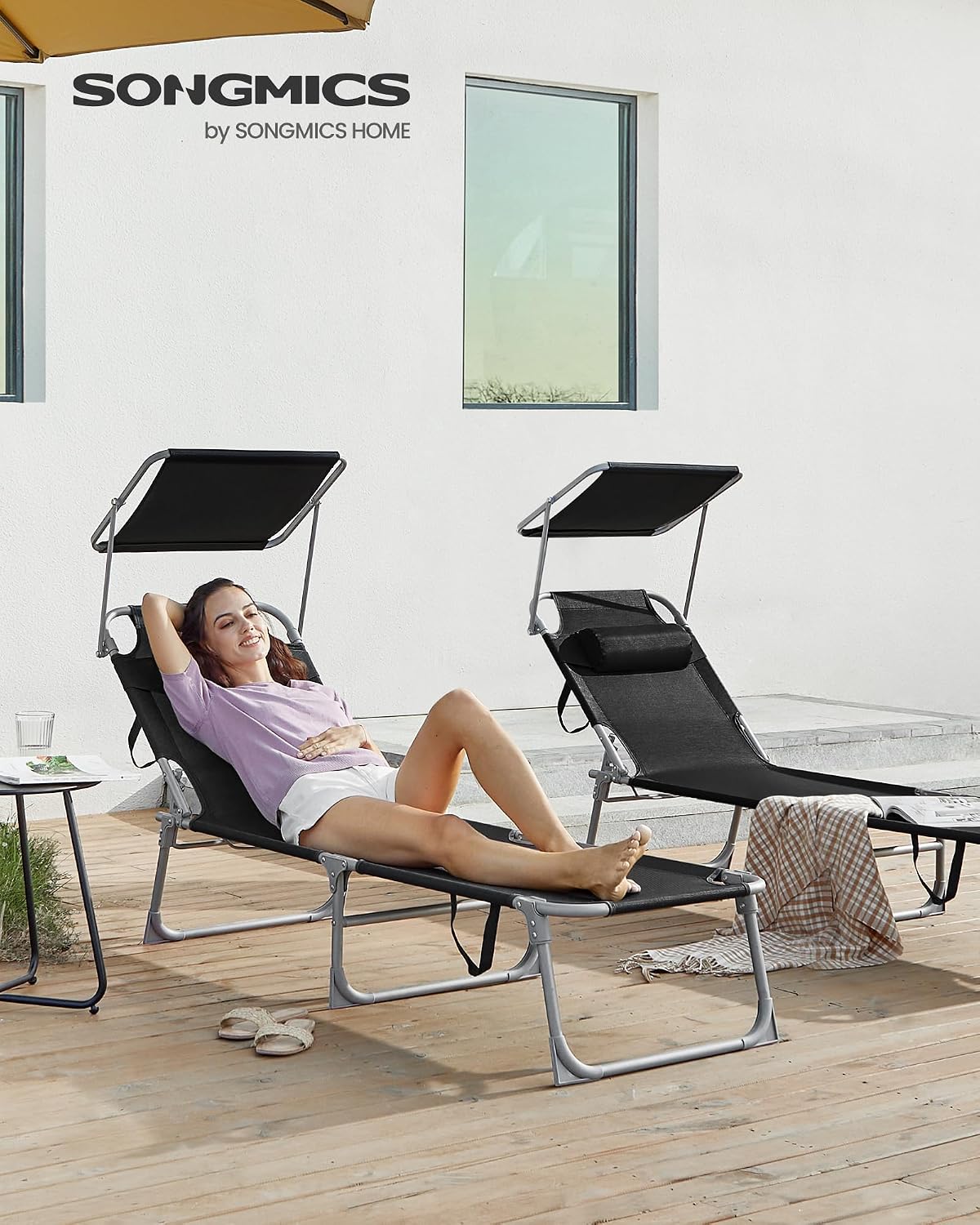 Detalle de SONGMICS UGCB192B01 Folding Sun Lounger with Adjustable Backrest and Sunshade