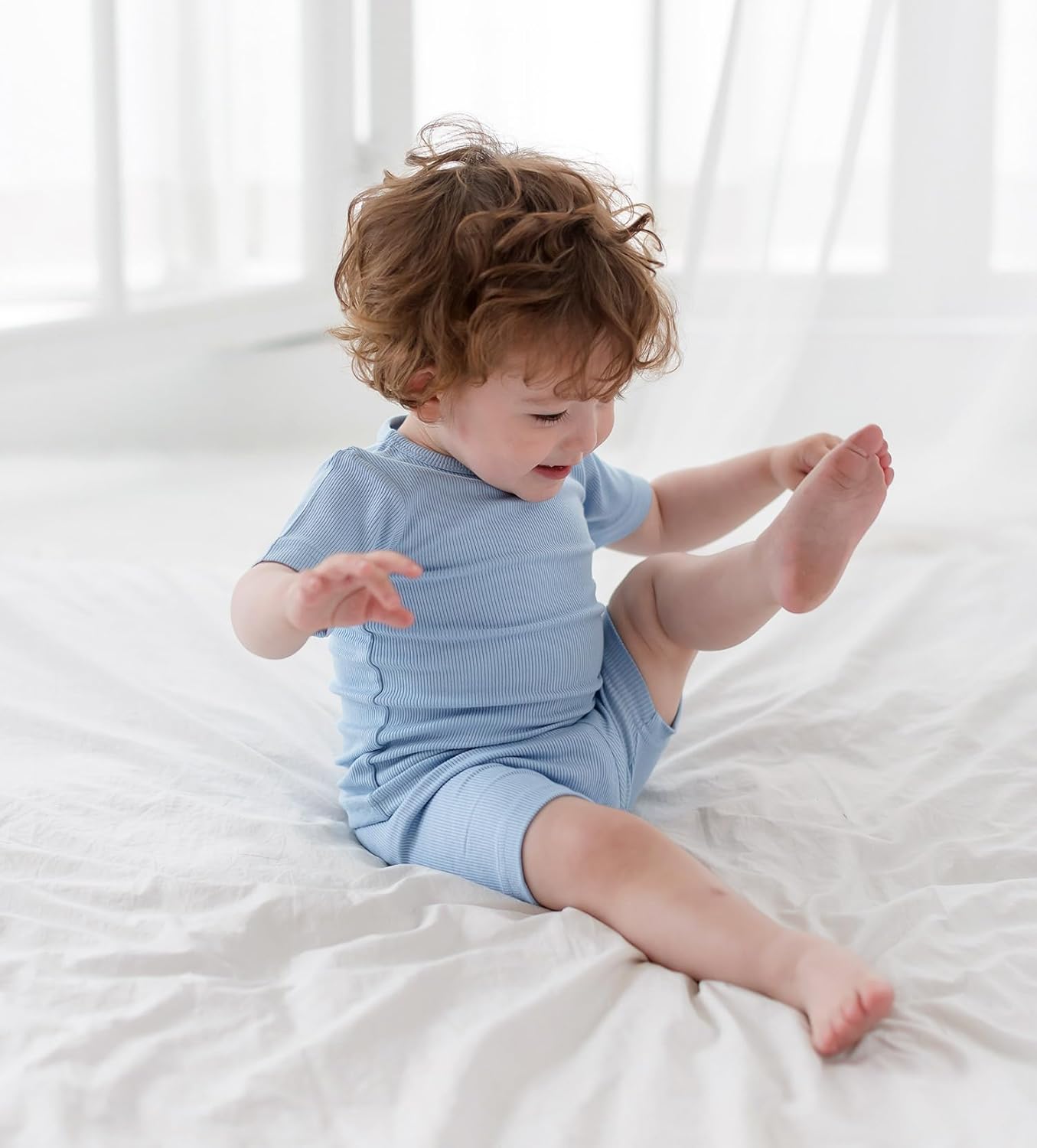 Detalle de AVAUMA Short Pajama Set for Babies, Kids, and Girls: Comfortable Ribbed Knit Everyday Wear