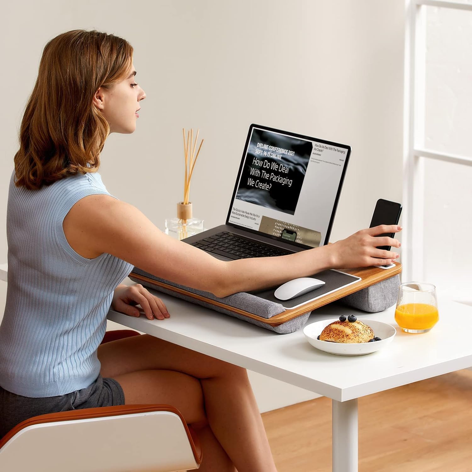 Detalle de HUANUO Lap Desk, Woodgrain