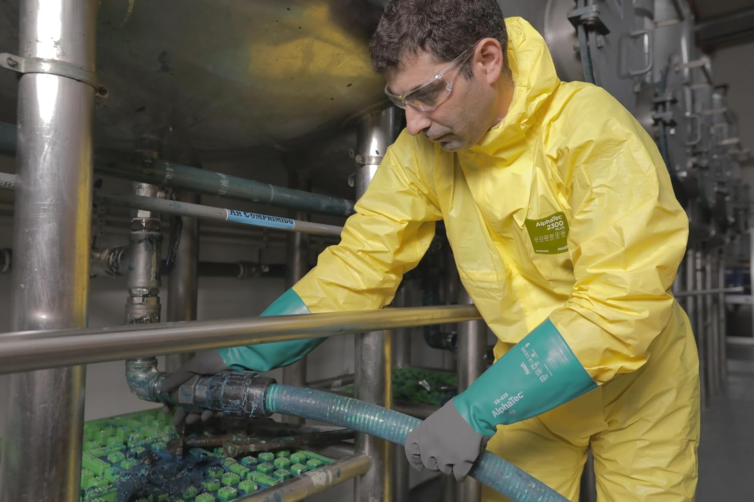 Thumbnail 4 de Ansell AlphaTec 2300 Modello 132 Tuta integrale protettiva gialla 🧤