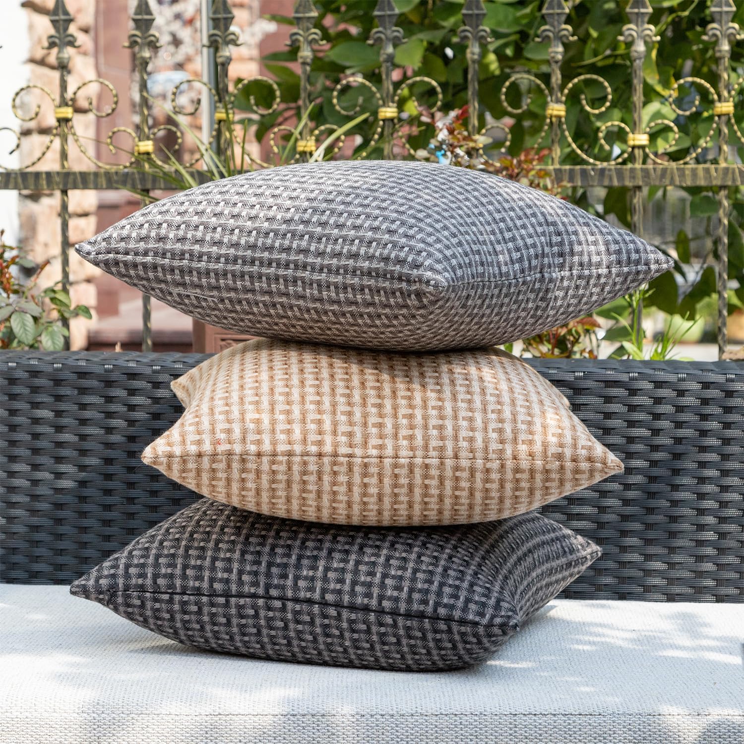Thumbnail 5 de Kevin Textile Waterproof Cushion Covers 50x50 cm – Set of 2 for Outdoor Use