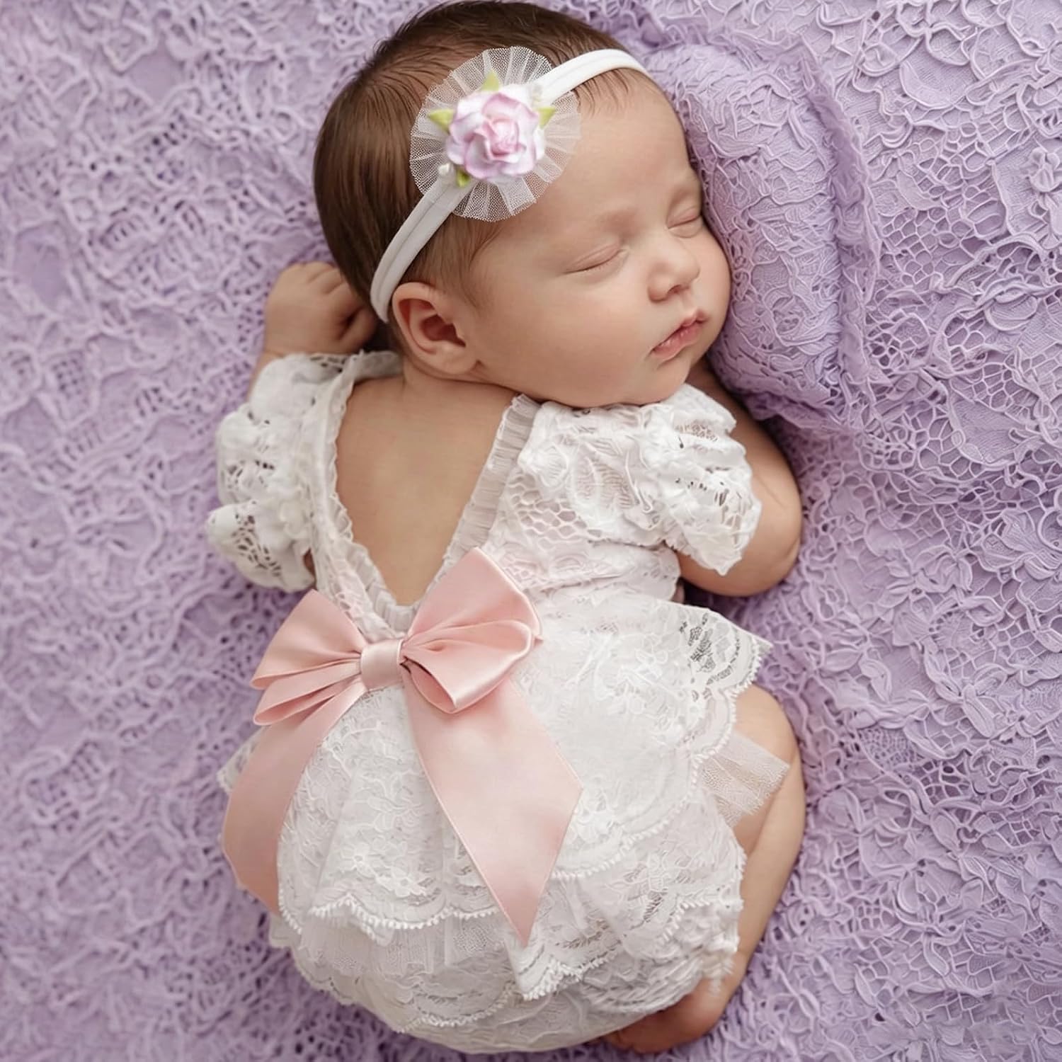 Detalle de ForBaysy Newborn Lace Photography Romper with 3D Flower Headband