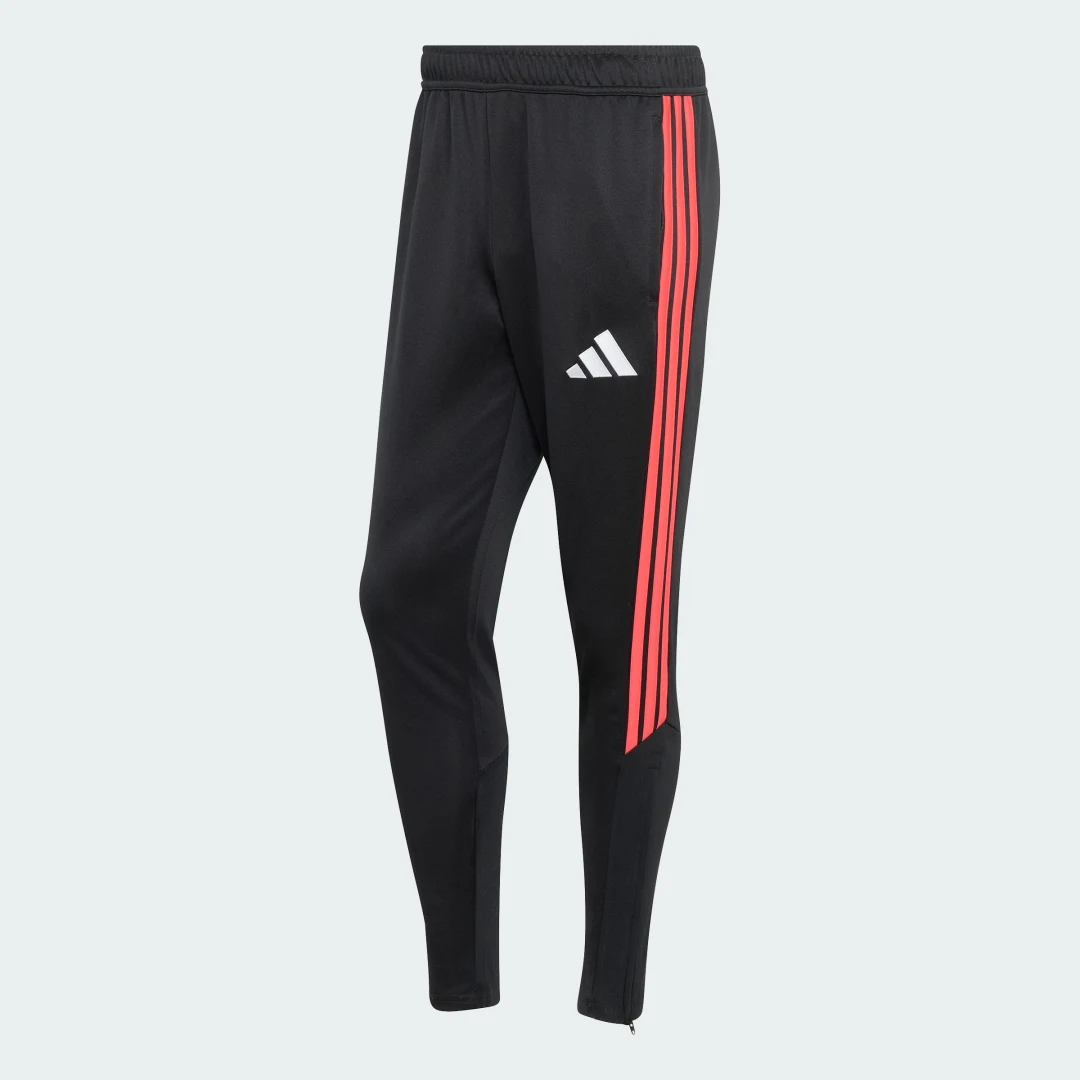 Detalle de Pantalón de entrenamiento Tiro26 League Regular de Adidas