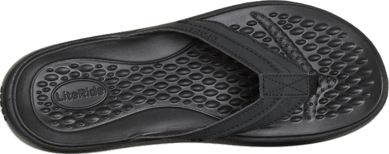 Detalle 2 de Crocs Men Flip, Yukon Vista II LR Flip in Black/Black (UK 7) – a practical, everyday slip-on