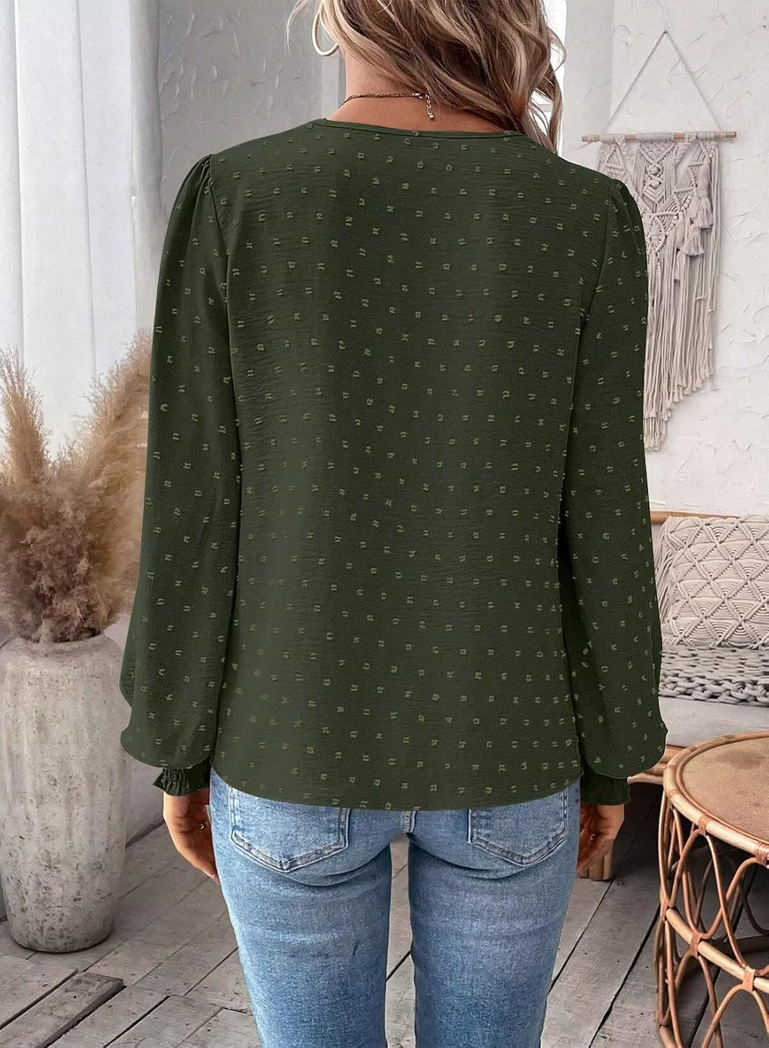 Detalle de Falechay Swiss Dot Boho Long Sleeve V-Neck Chiffon Blouse