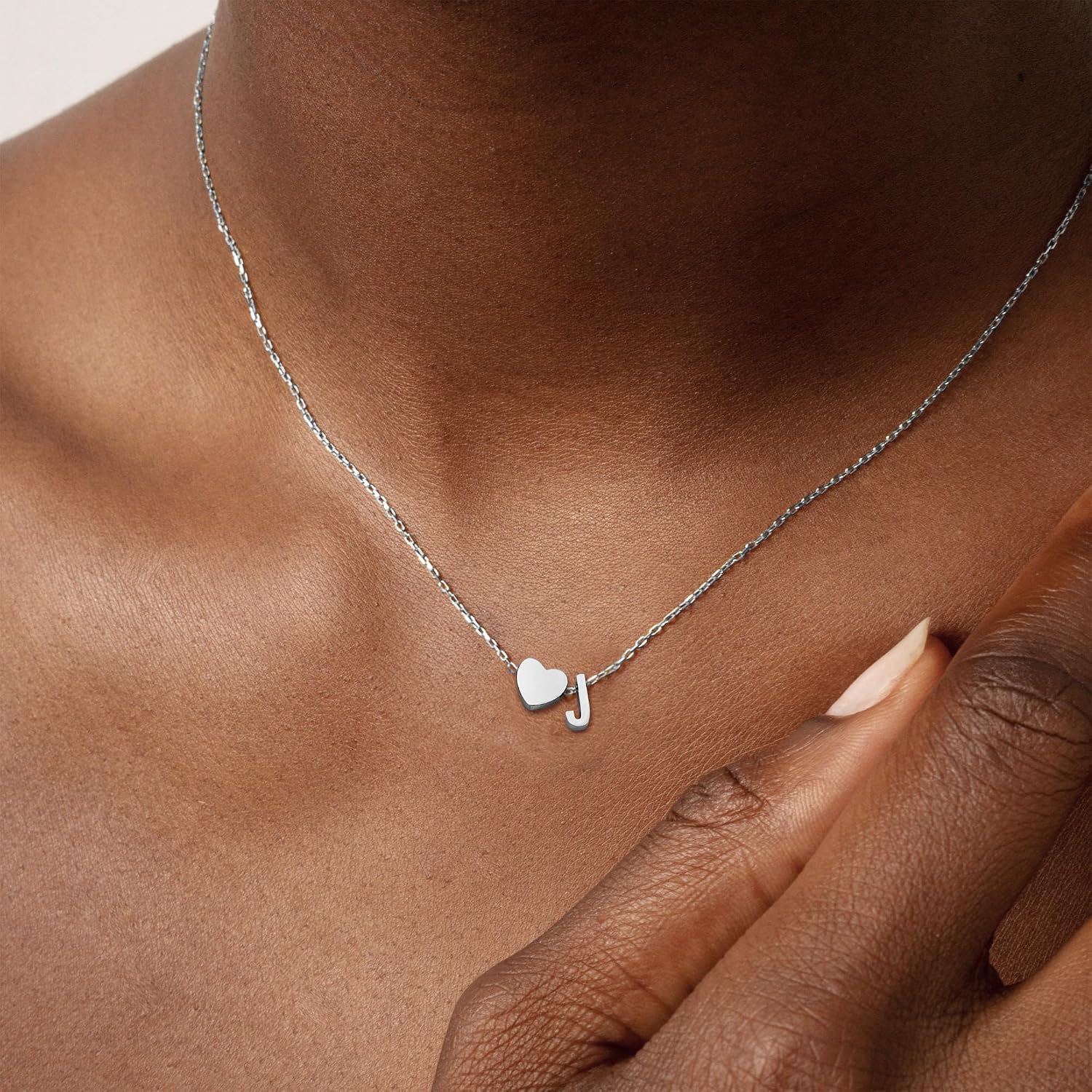 Detalle de RMMD Herz Goldkette mit Buchstaben – 18K Gold/Weißgold vergoldet, Damen Halskette personalisierbar