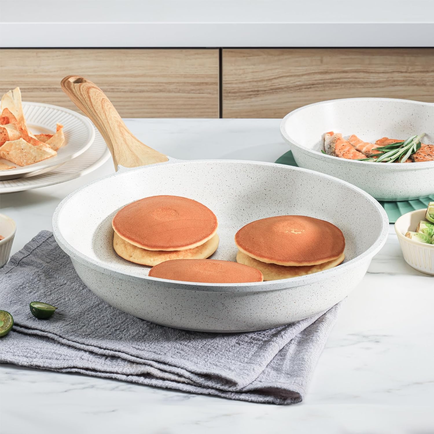 Detalle de SENSARTE Weiß Keramik Bratpfanne 28 cm – Antihaft Skillet für Omelette, Gas & Induktion