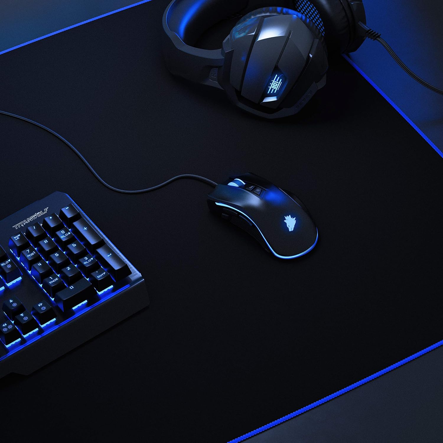 Detalle 2 de CSL Übergröße Gaming-Mauspad Titanwolf (1200 x 600 mm) – XXXL Unterlage für Maus & Tastatur
