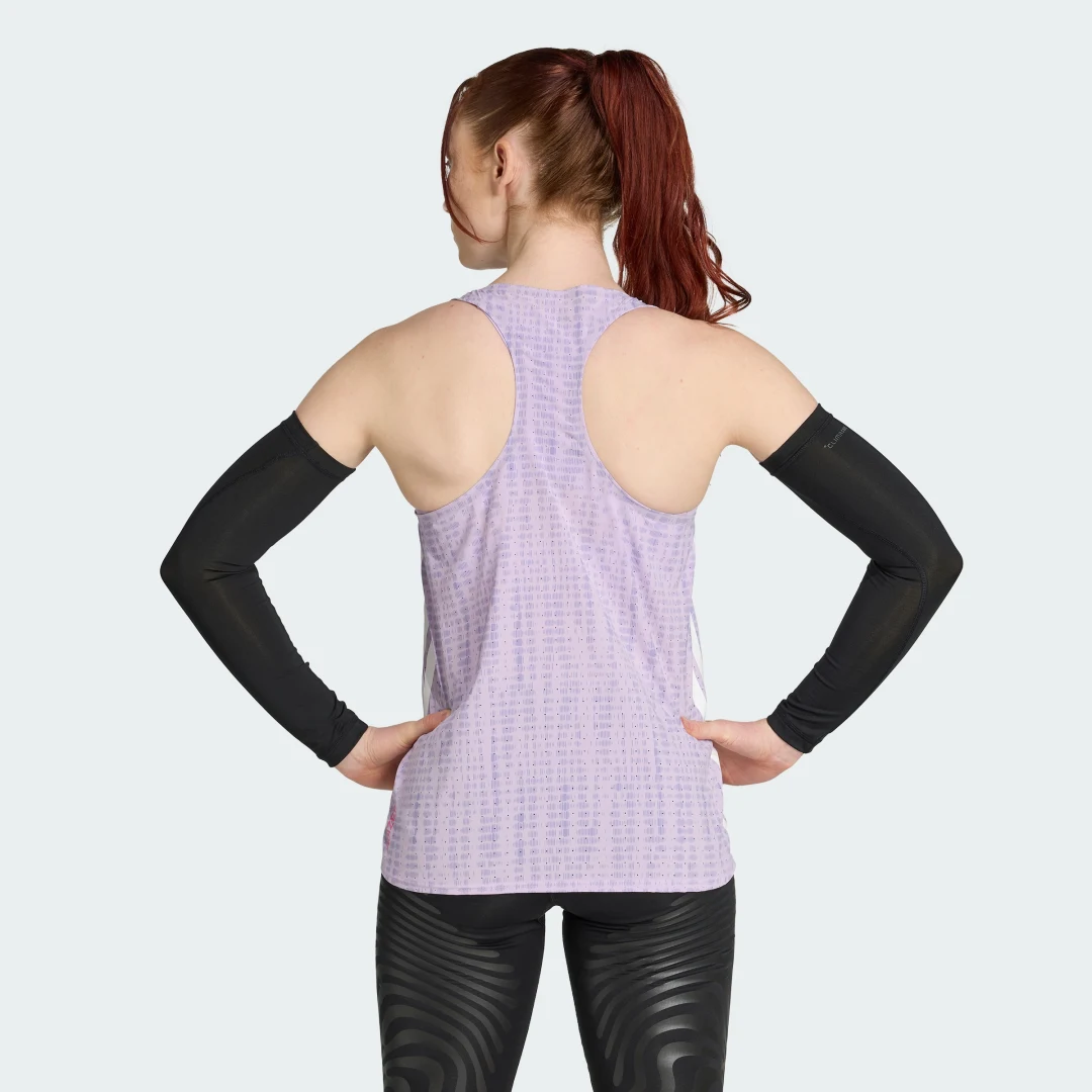 Detalle 2 de Camiseta sin mangas Adizero Running de Adidas — violeta