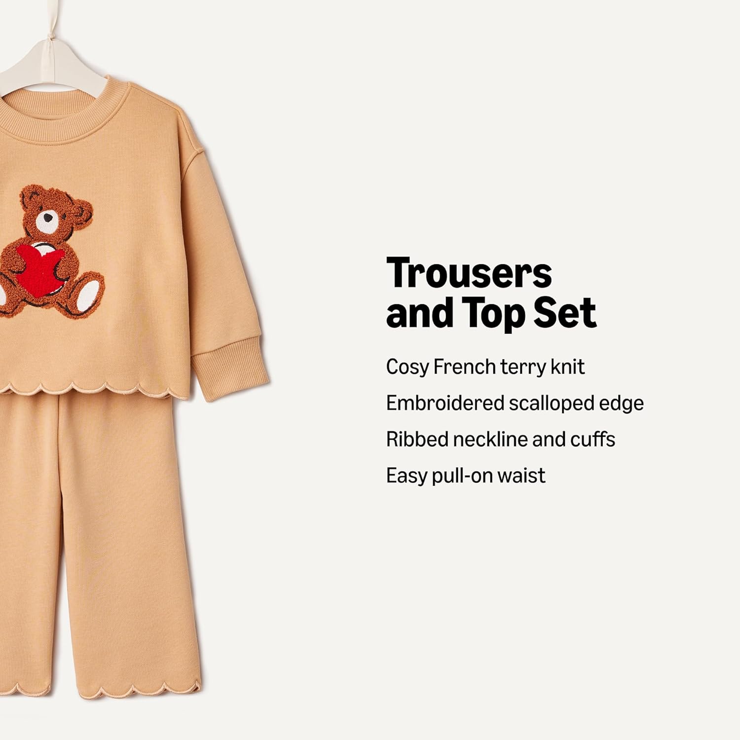 Thumbnail 2 de Amazon Essentials x Sofia Grainge Toddlers and Baby Girls' French Terry Trouser and Top Set