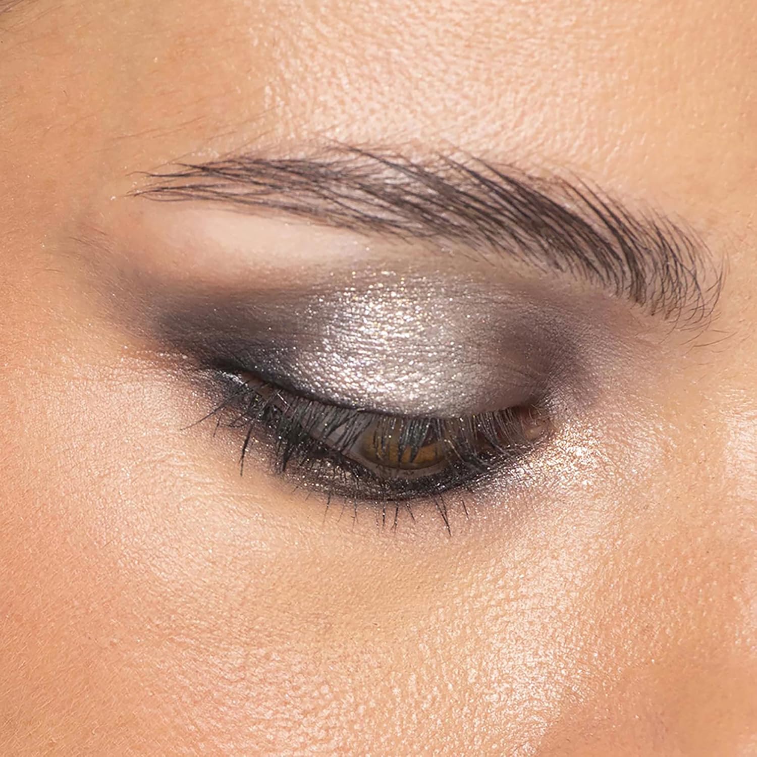 Detalle de Mesauda Bare Harmony Palette 202 Deep Smoky: palette viso occhi con 6 ombretti