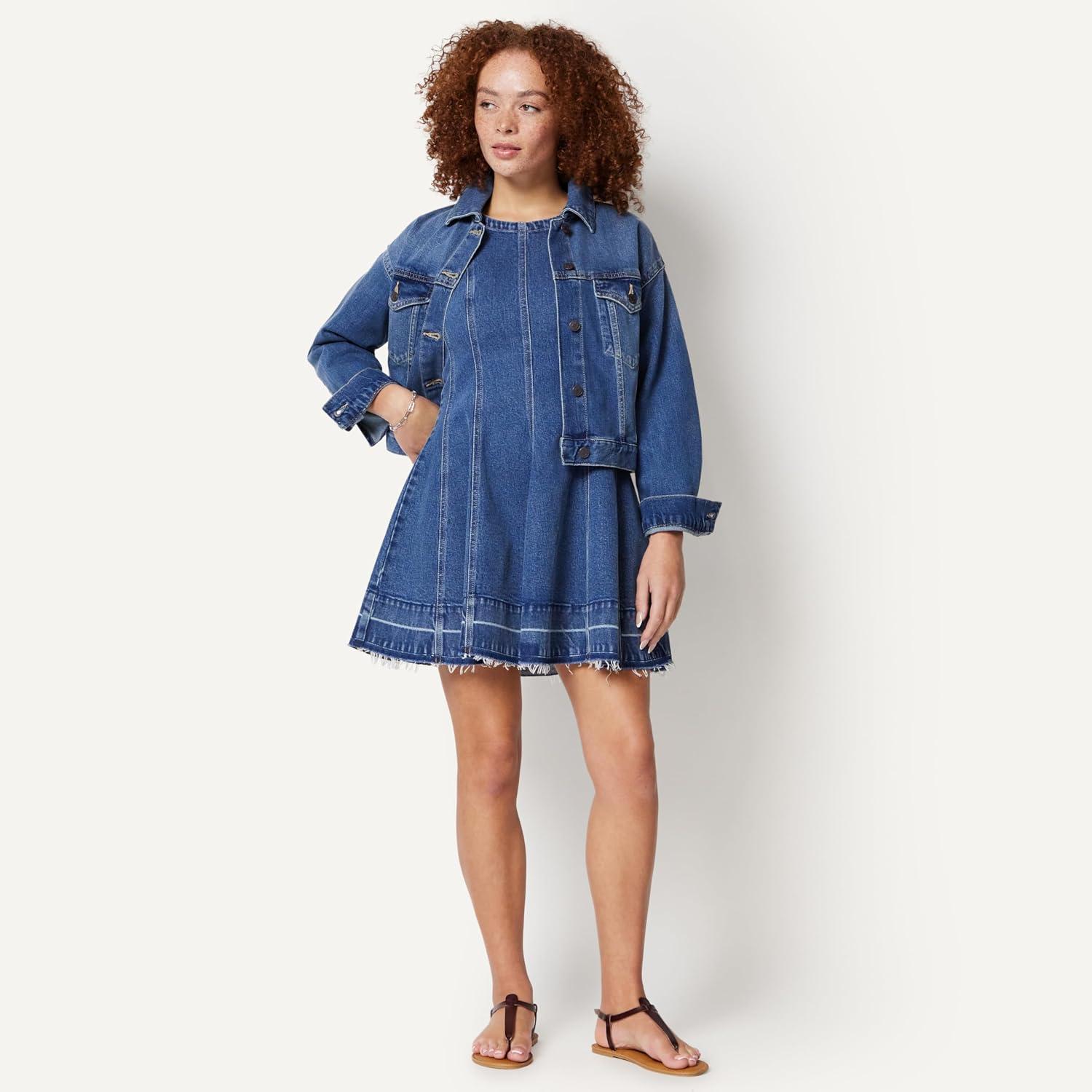 Detalle de Amazon Essentials Women's Fit & Flare Denim Mini Dress