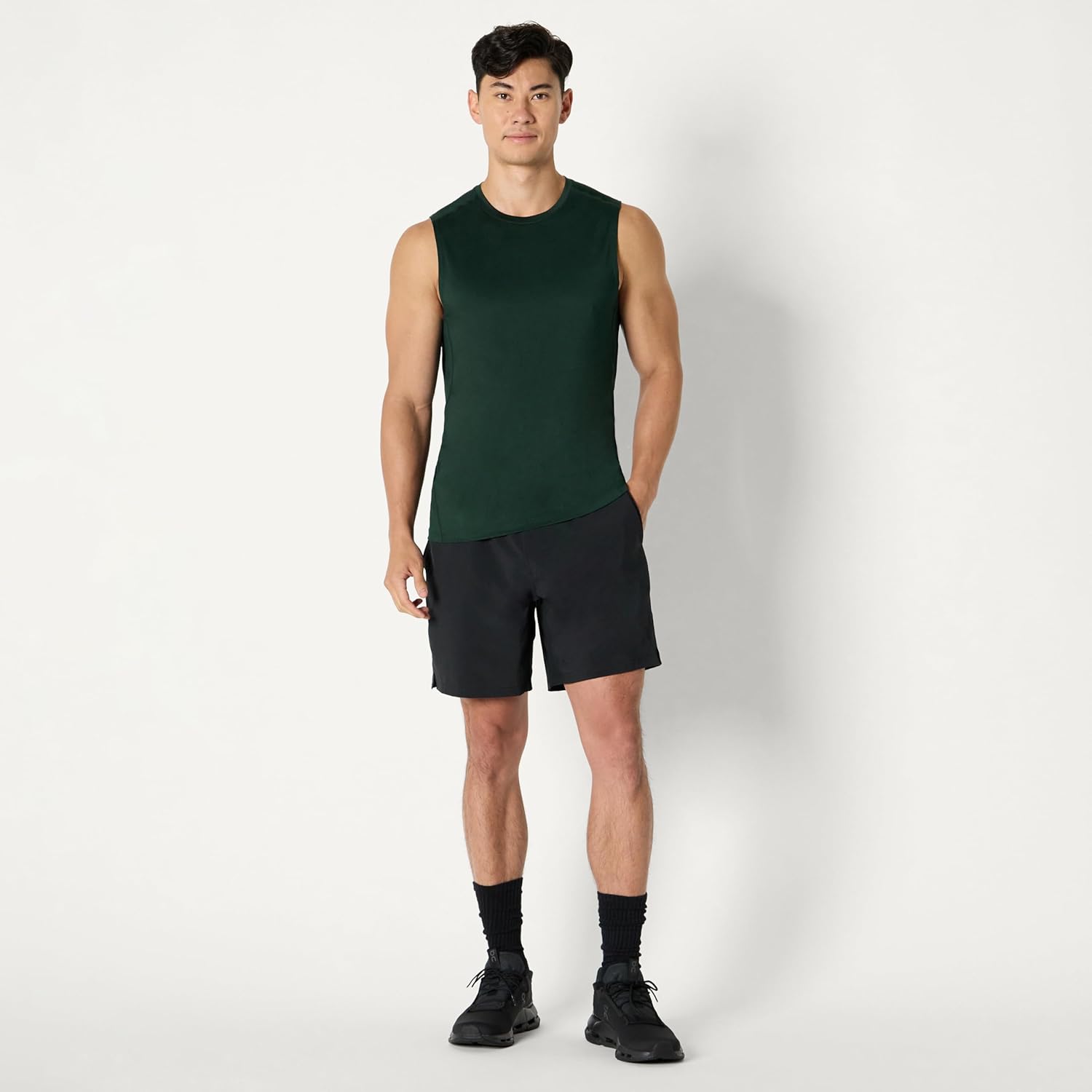 Thumbnail 4 de Amazon Essentials Men’s 7” Athletic Performance Stretch Woven Running Workout Training Short
