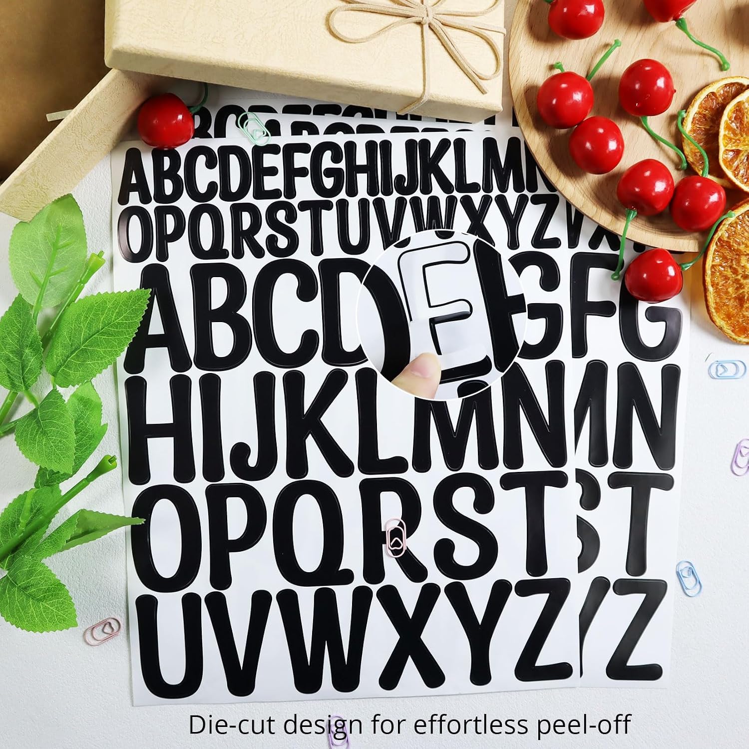 Detalle de YIKTUNQ Vinyl Letter Stickers, 12 Sheets