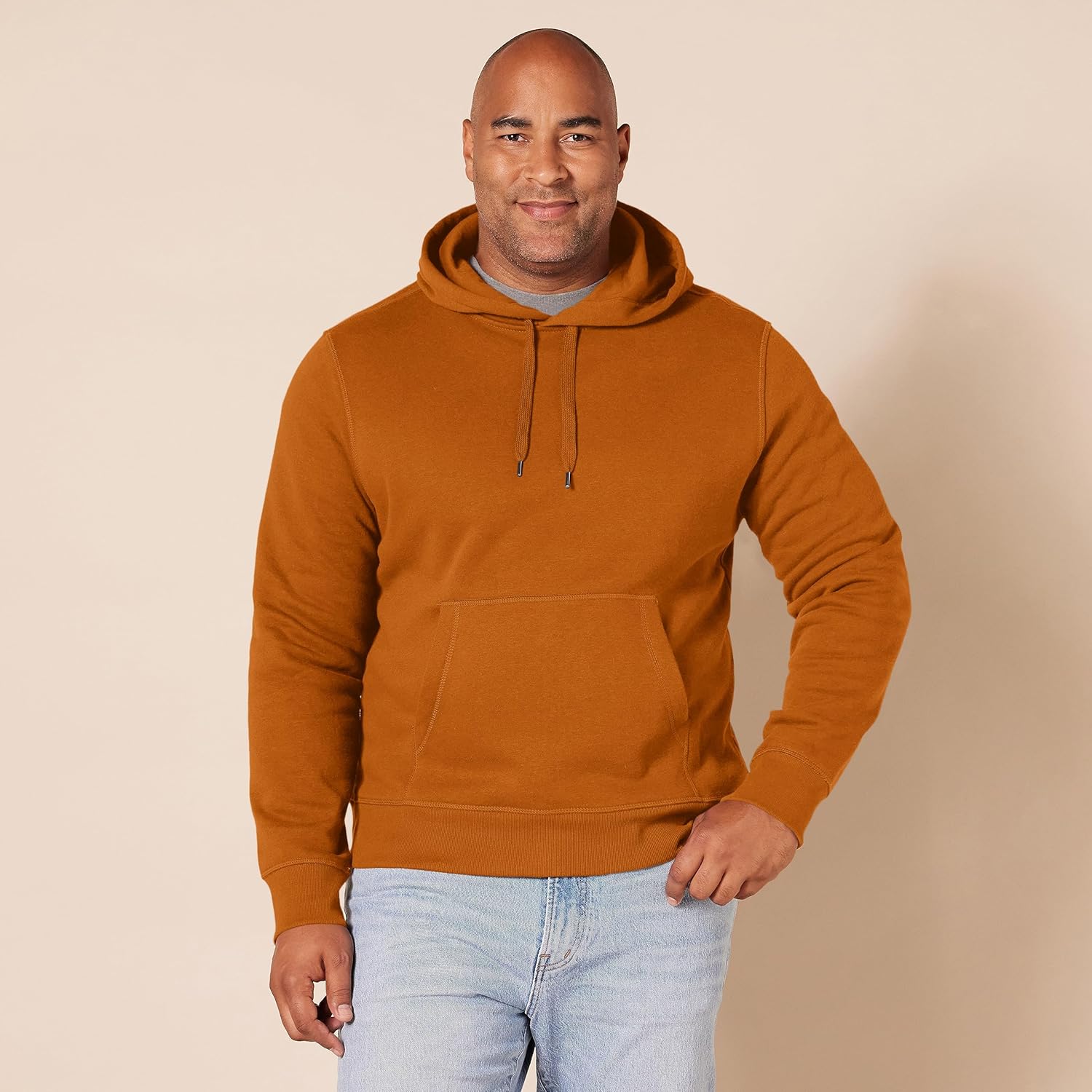 Thumbnail 4 de Herren Pullover-Sweatshirt mit Kapuze von Amazon Essentials – normale Passform aus gebürstetem Fleece