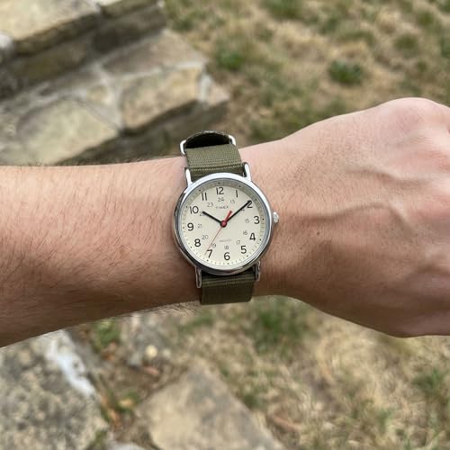 Detalle de Timex Unisex Watch T2N651PF with Cream Dial and Olive Nylon Strap