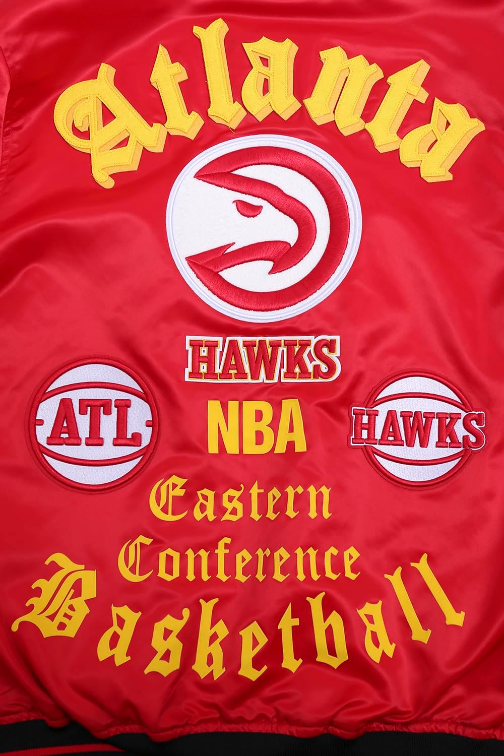 Detalle 2 de Pro Standard Mens NBA Old English Satin Jacket