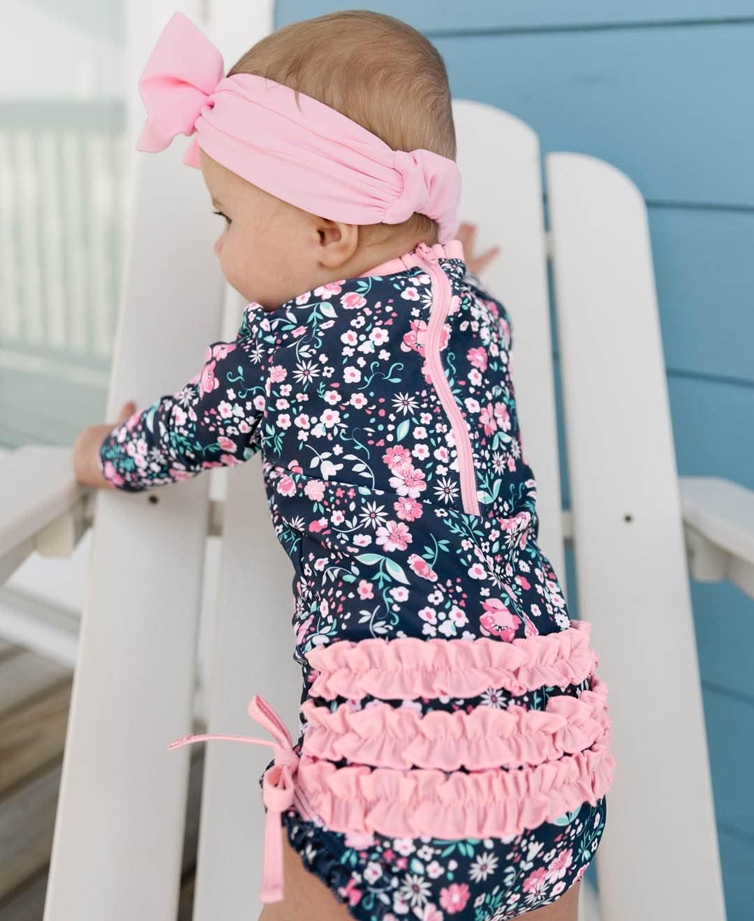 Thumbnail 2 de RuffleButts Baby Girls UPF 50+ Floral Rash Guard One-Piece with Zipper