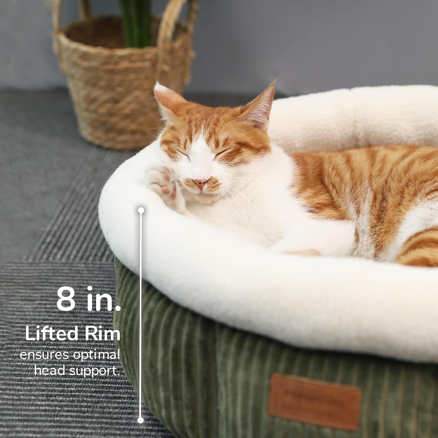 Detalle 2 de FUKUMARU Corduroy Round Cat Bed – Green