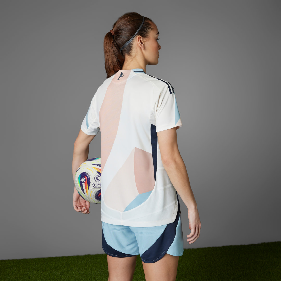 Detalle de Camiseta segunda equipación selección femenina España 25 Authentic de Adidas