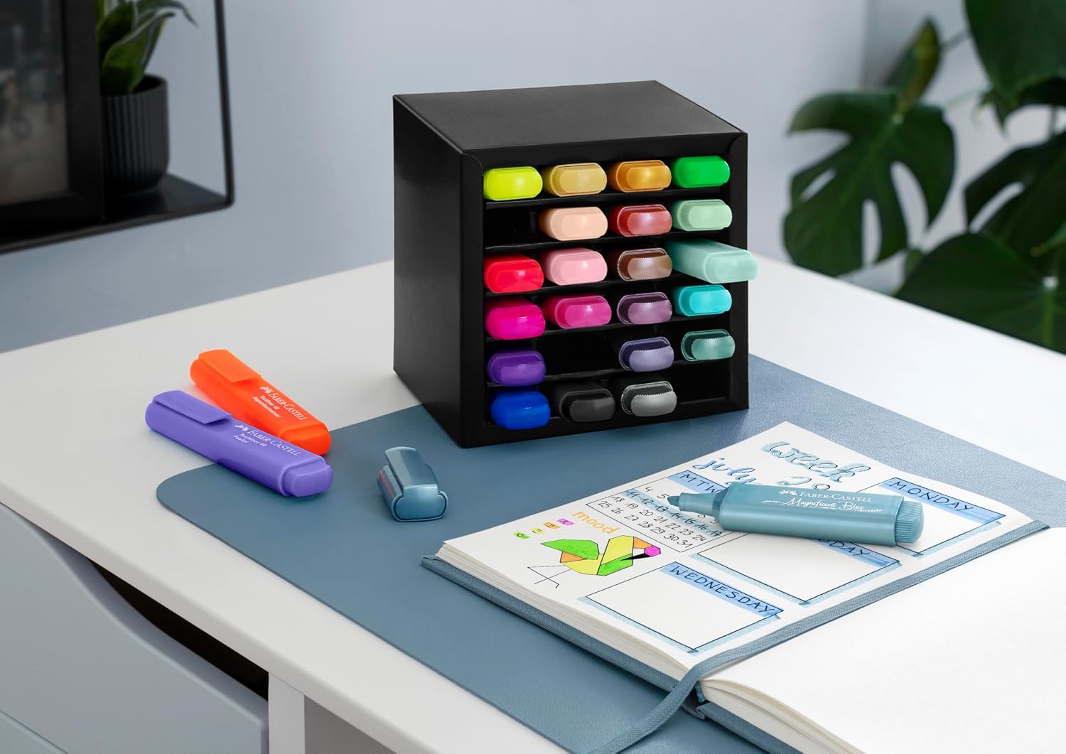 Thumbnail 4 de Faber-Castell 254602: Set di 24 Evidenziatori in Organizer da Scrivania – Pastello, Metallizzati e Neon