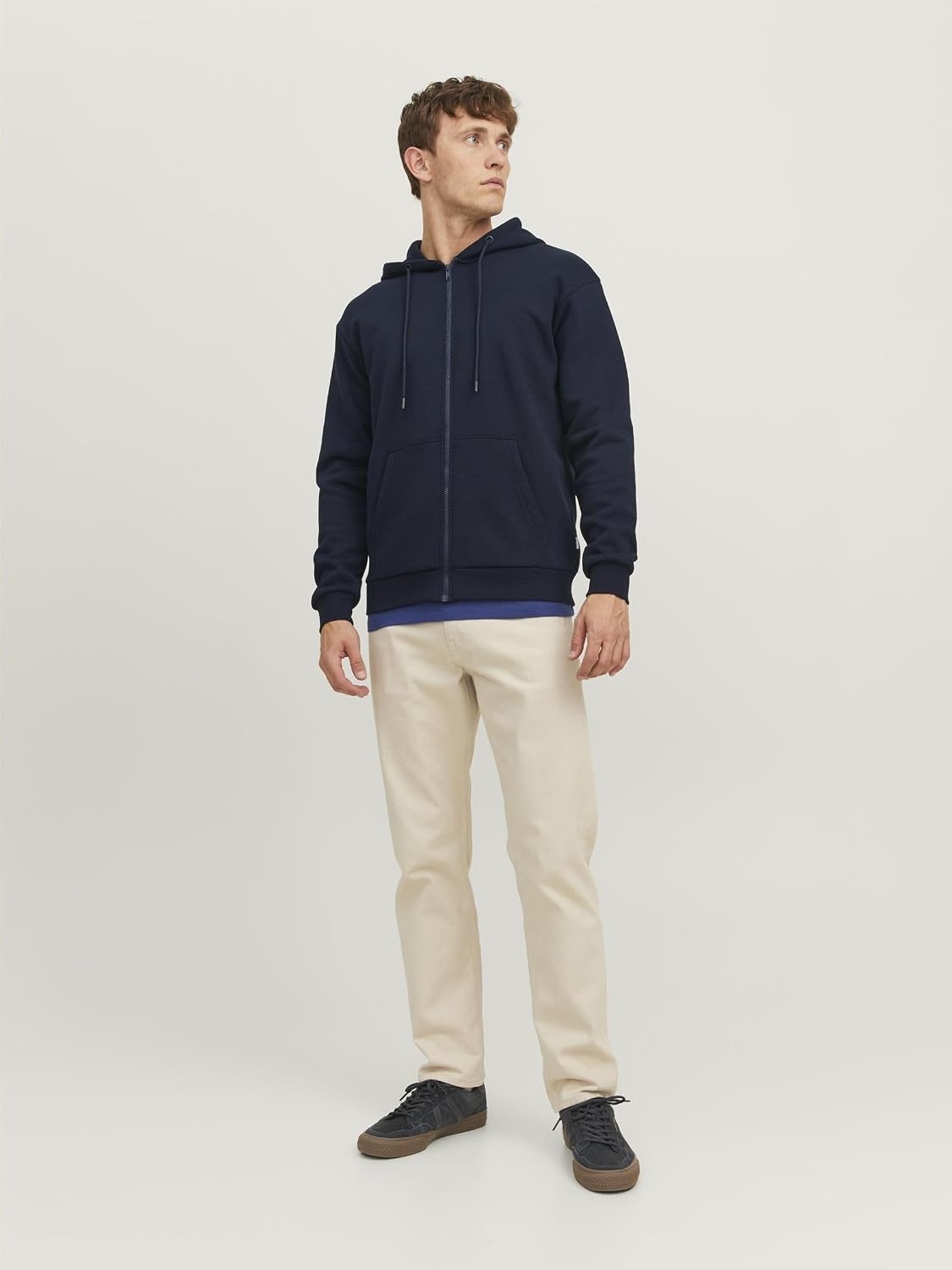 Detalle de Jack & Jones Zip Hoodie Plain con zip e vestibilità relaxed