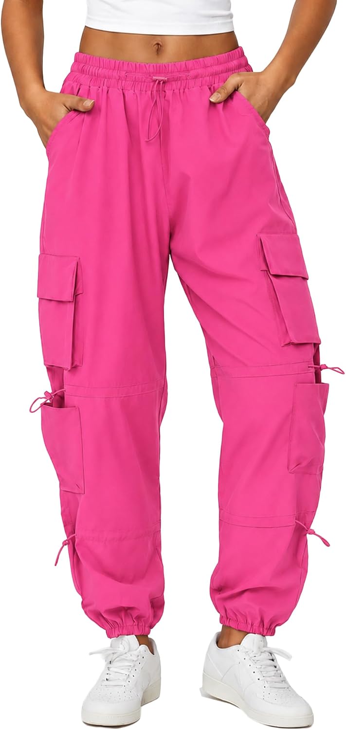 Detalle de COPYLEAF Women's Cargo Pants