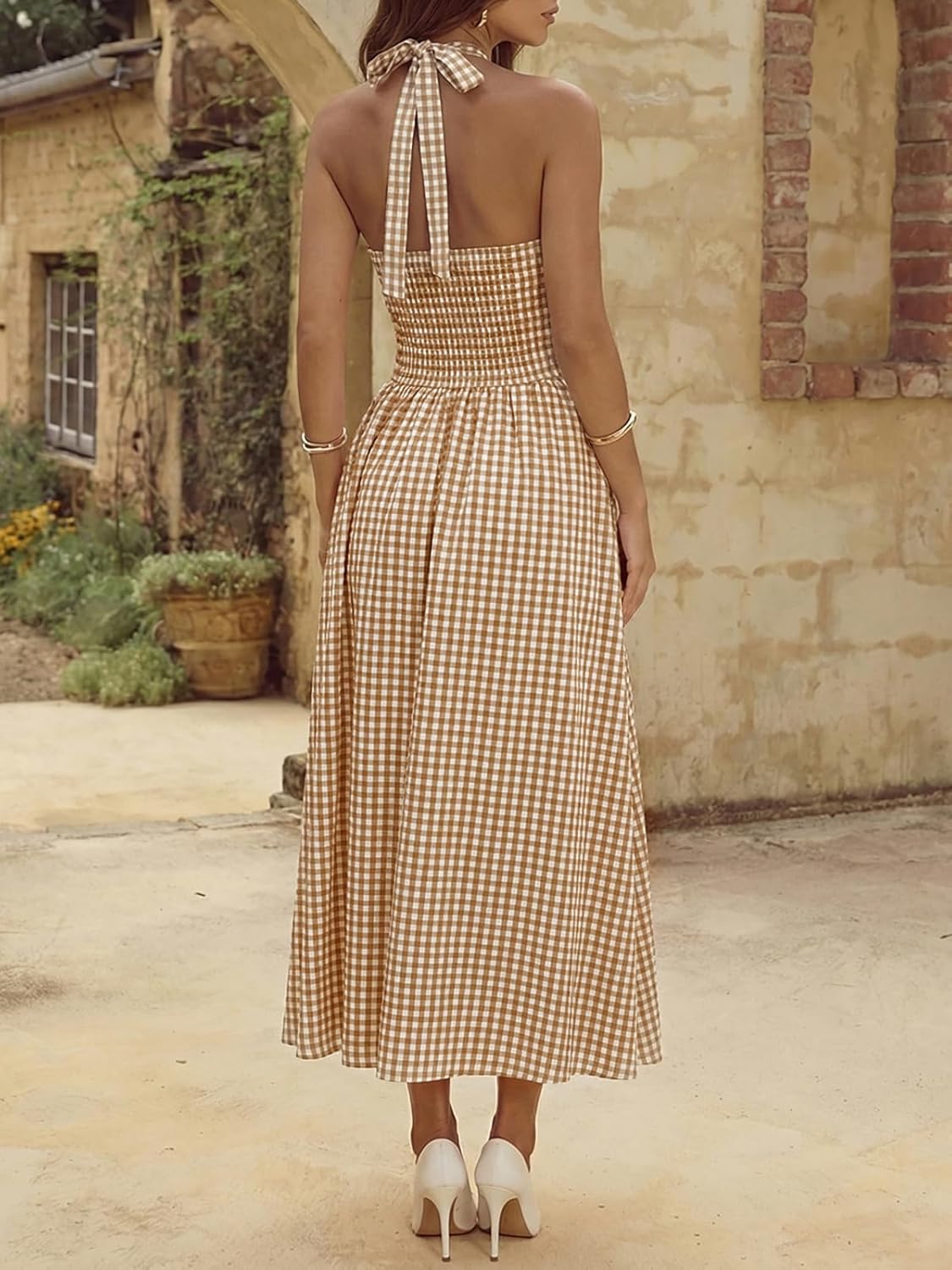 Thumbnail 2 de Wenrine Halter V Neck Corset Maxi Dress in Plaid — Backless, Smocked Tie Back Summer Elegance