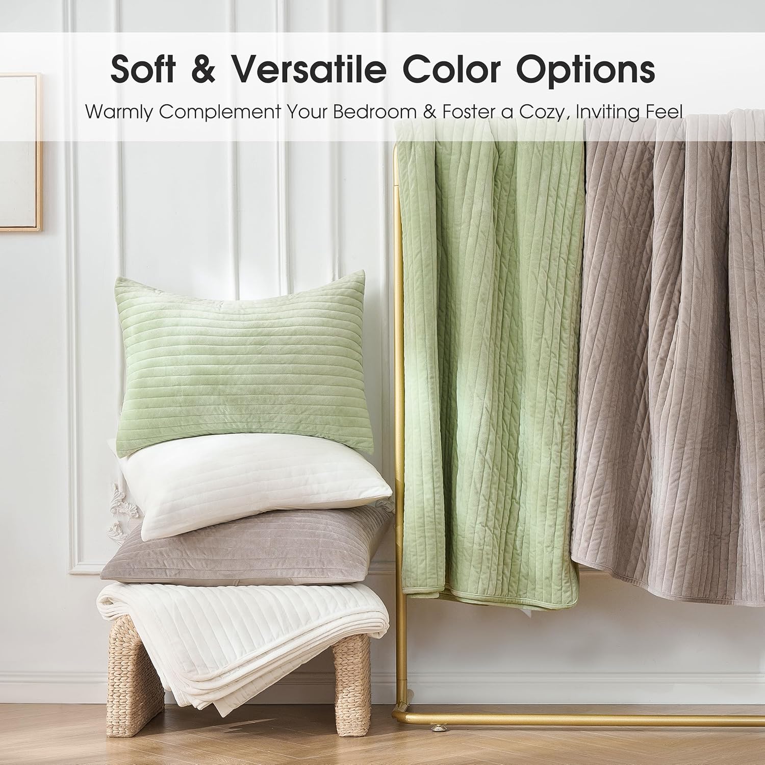 Thumbnail 1 de Velvet Quilt Set Queen Size (3 Piece) in Sage Green — Lightweight, Soft, Breathable Velvet Bedding